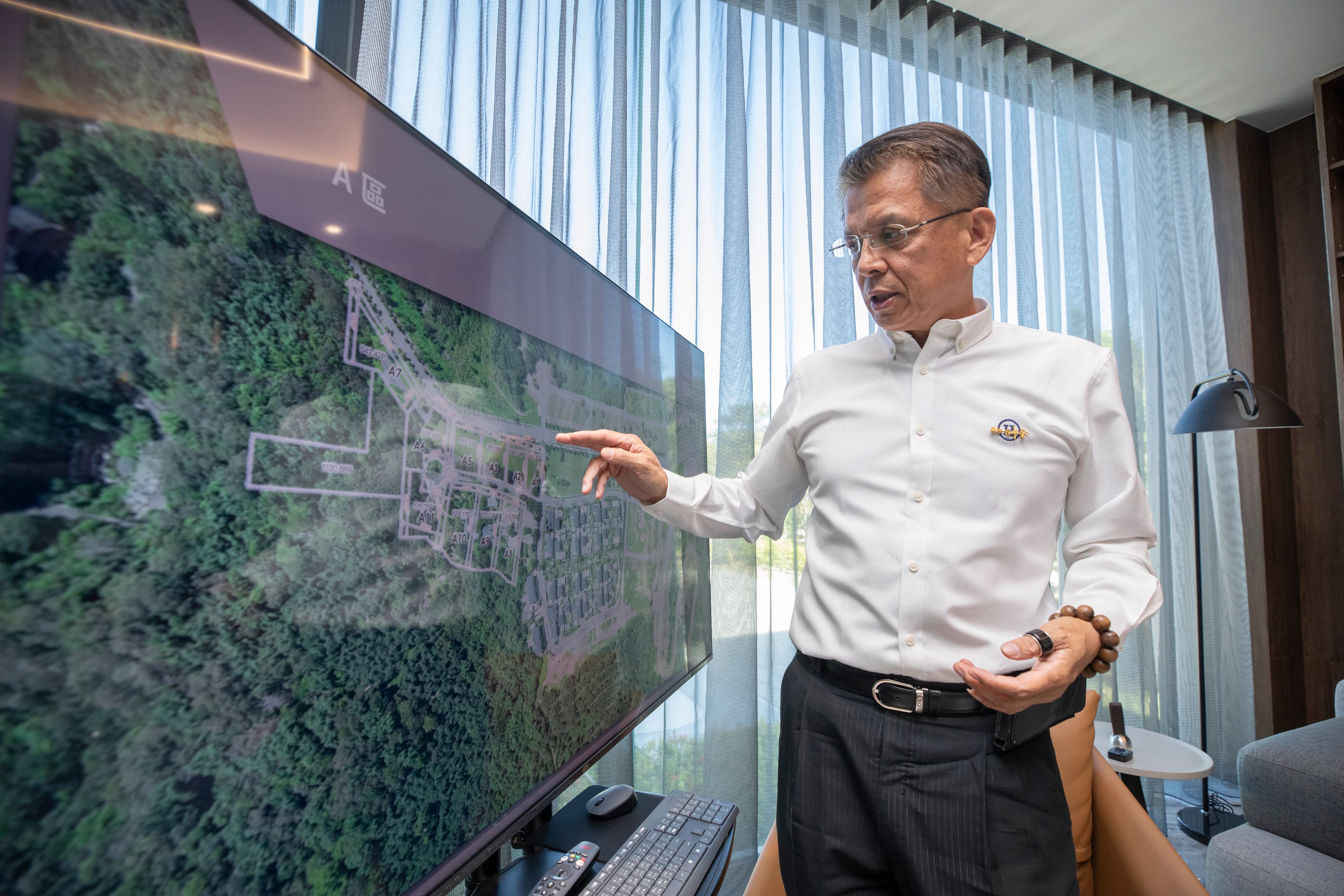 「國際台中會」將打造富豪聚落,出售地坪250坪起跳,以空拍圖示意預售的土地面積。