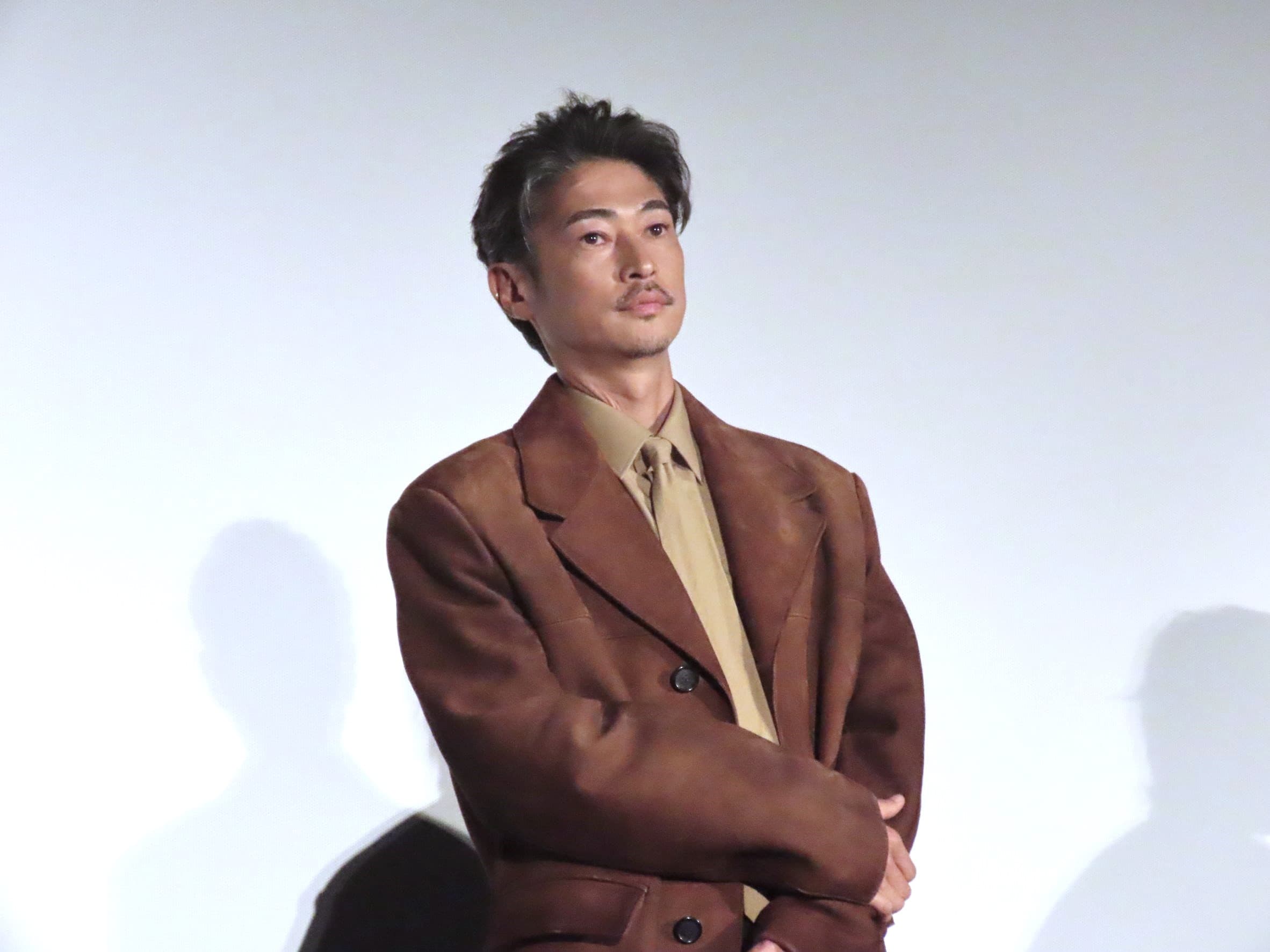 窪塚洋介飾演的犯罪組織老大為電影中的原創角色。