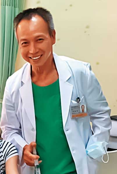 新北三重慈田診所院長沈能俊遭控是騙砲渣男,與女病患發生不倫關係後,竟要妻子對女病患告到底。(翻攝沈能俊臉書)