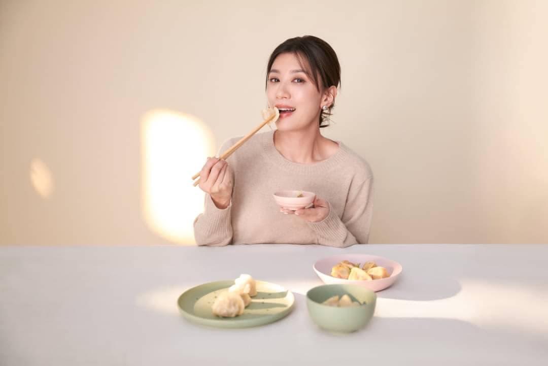 賈靜雯近年以女強人形象深植人心。(賈靜雯臉書)