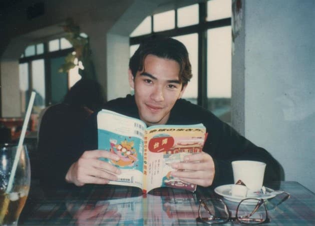 馮傑從小對玩充滿天賦,高中時期迷上籃球。(馮傑提供)
