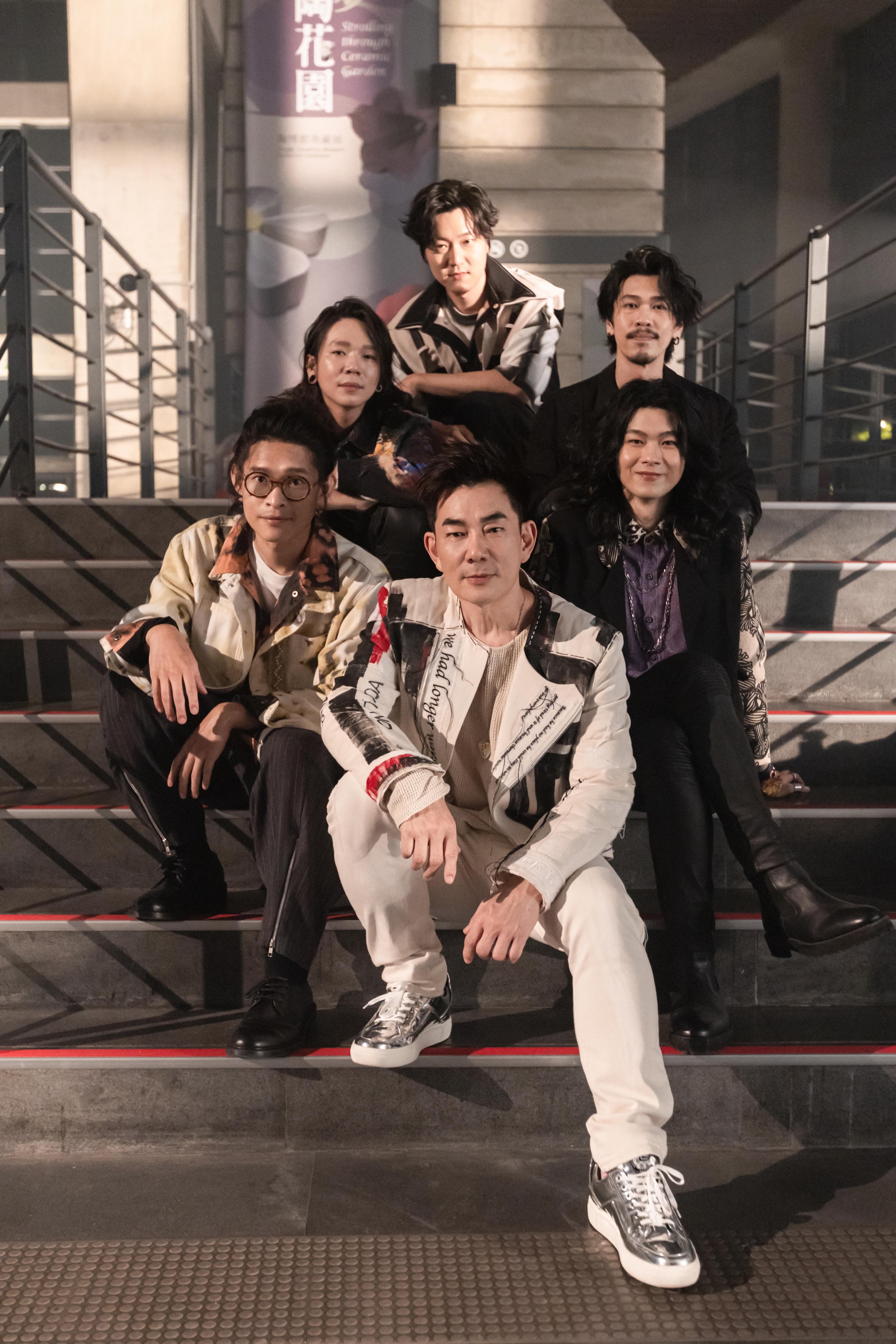 〈你也在這裡〉由金曲樂團麋先生為任賢齊量身打造。(相信音樂提供)