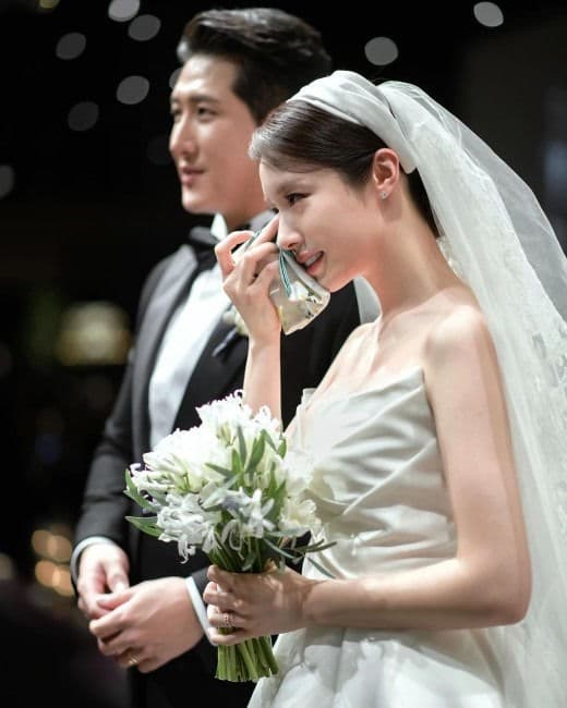 朴芝妍與黃載均在2022年結婚,婚齡未滿2年已畫上句點。(網路圖片)