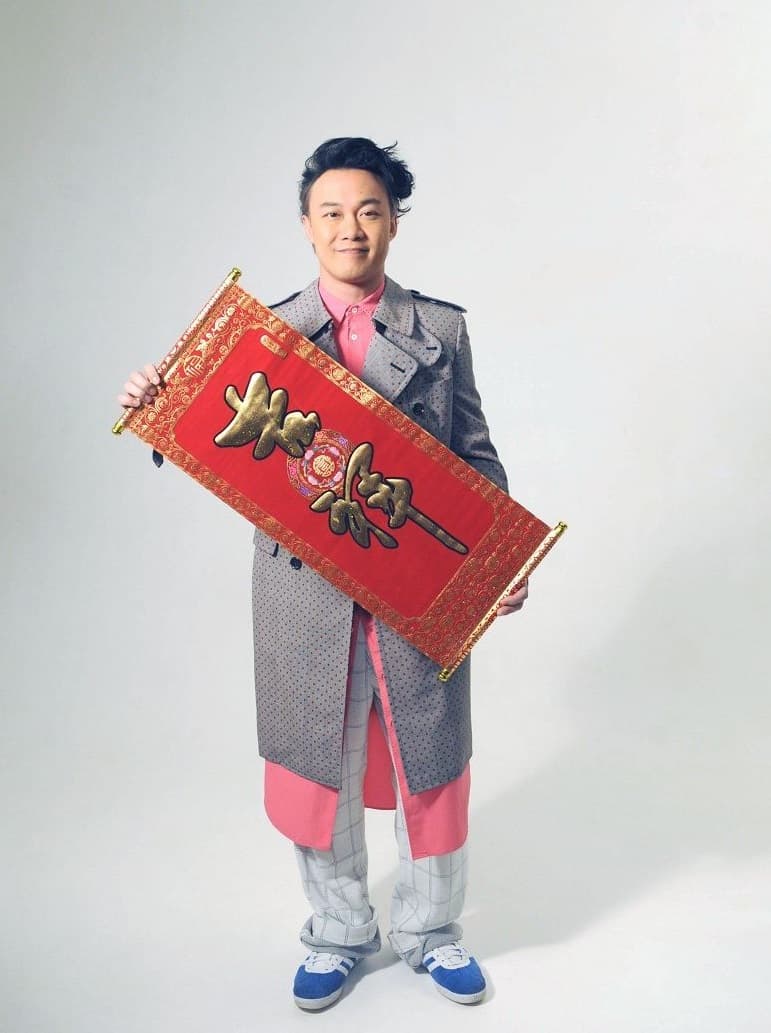 陳奕迅去年忙得不可開交,讓歌迷望眼欲穿的國語專輯預計今年推出。 (圖/翻攝自網路)