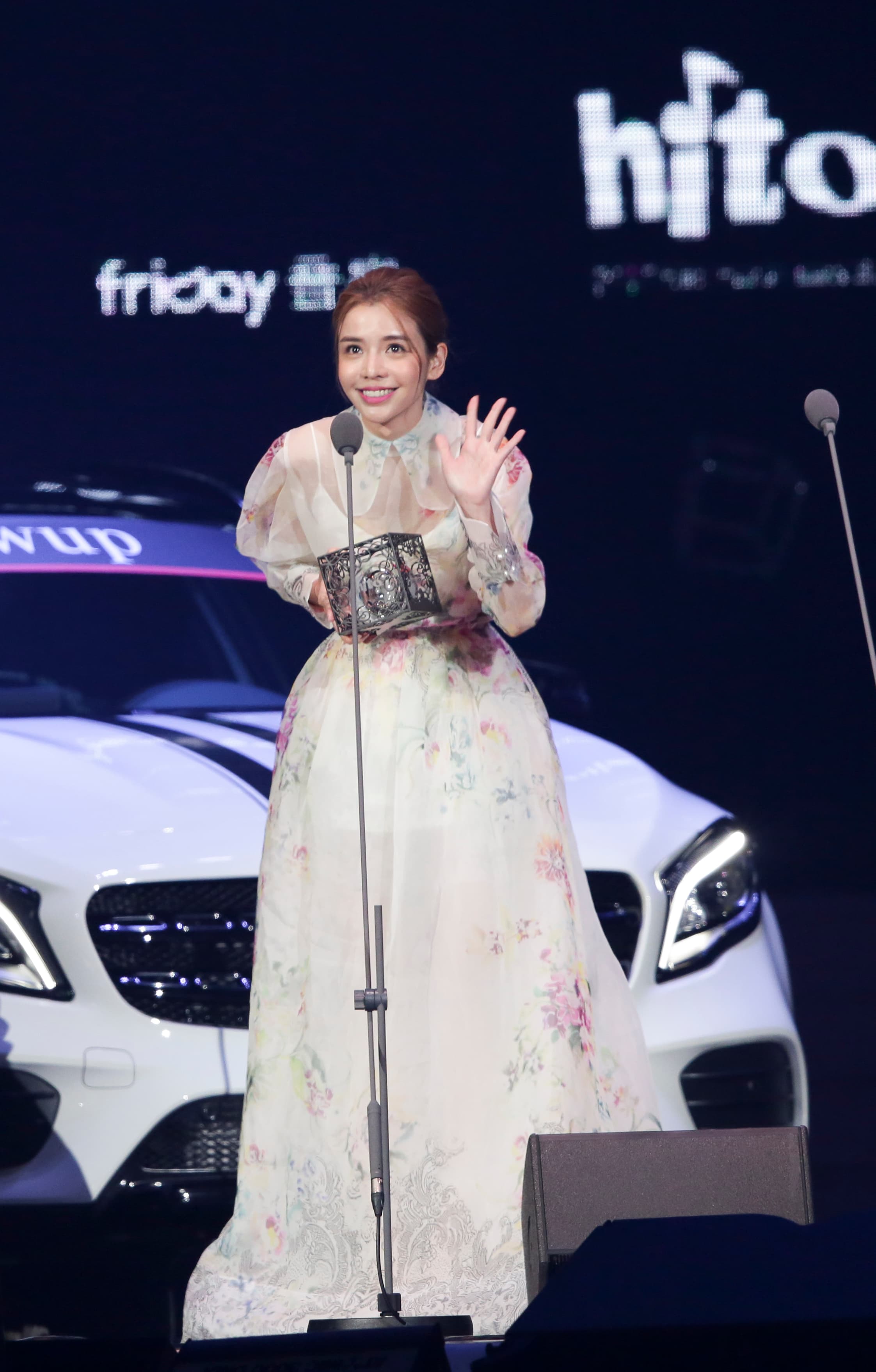 李毓芬演唱失利,演唱完直奔台東拍戲。