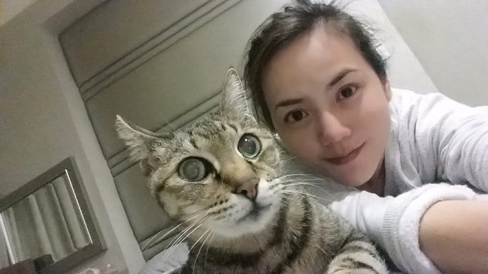 簡沛恩也曾被母親指控棄養,但後來被人爆料媽媽的債主都找上她。(翻攝臉書)