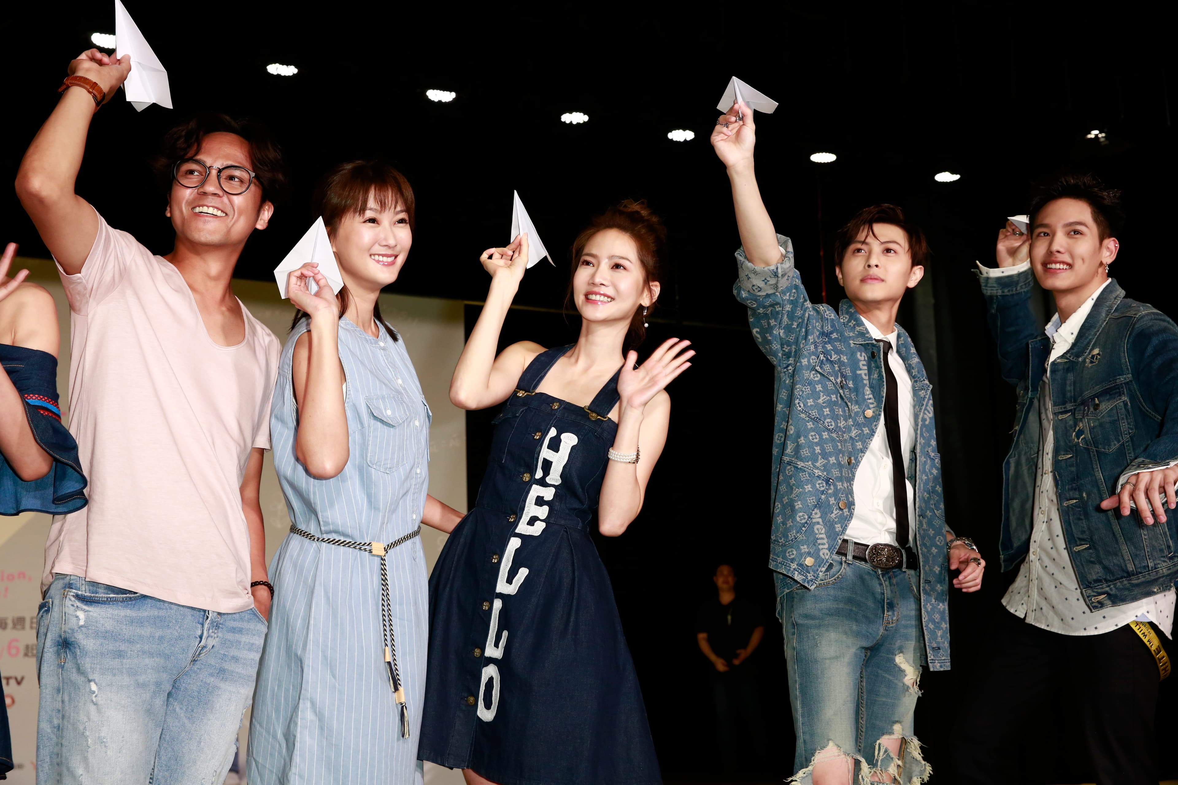 徐詣帆(左起)、陳珮騏、曾之喬、王子和王以綸出席新劇記者會。