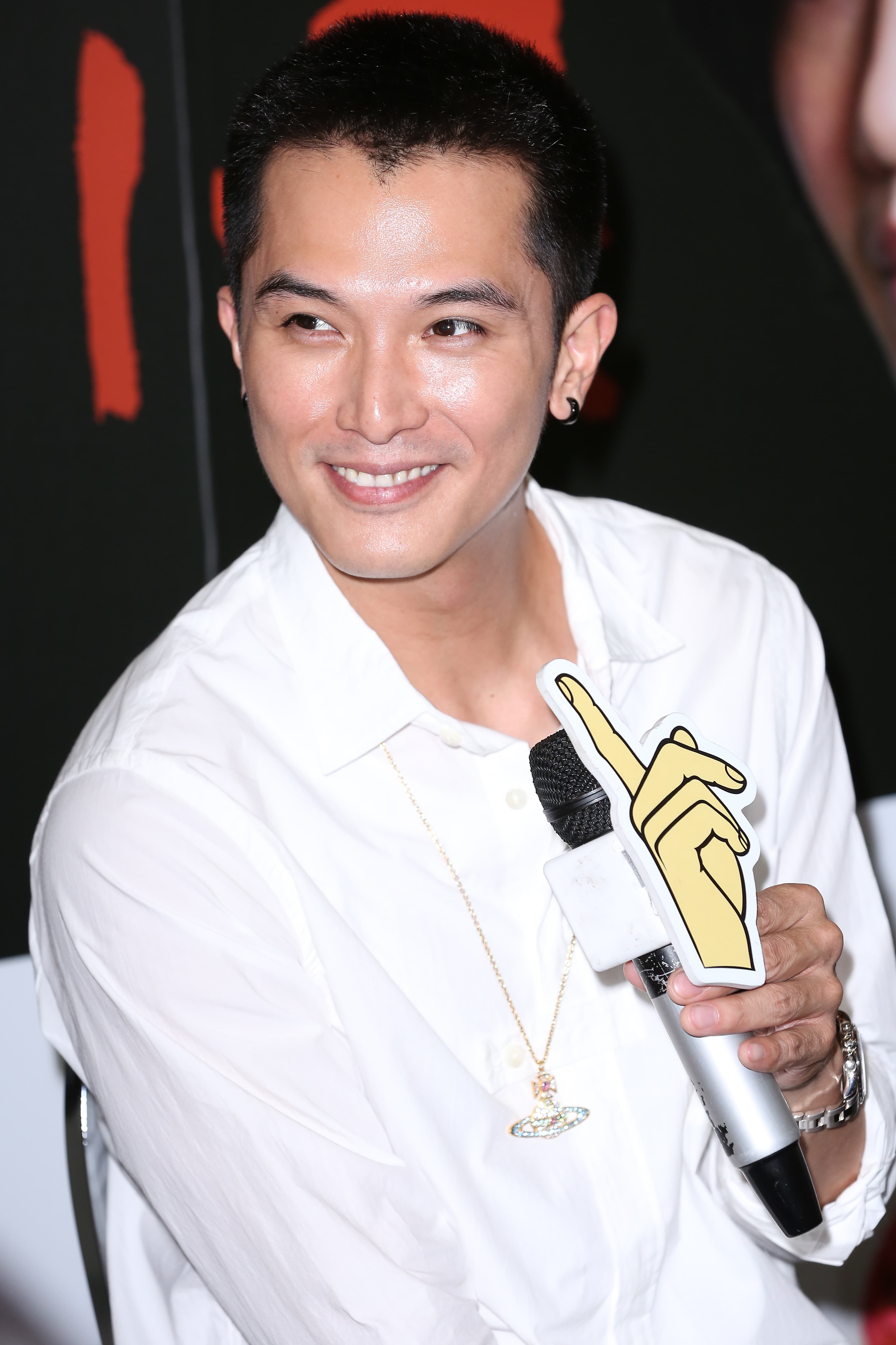 去年入圍金鐘視帝,演戲早已得心應手,但邱澤仍表示演舞台劇的感覺和偶像劇不同。