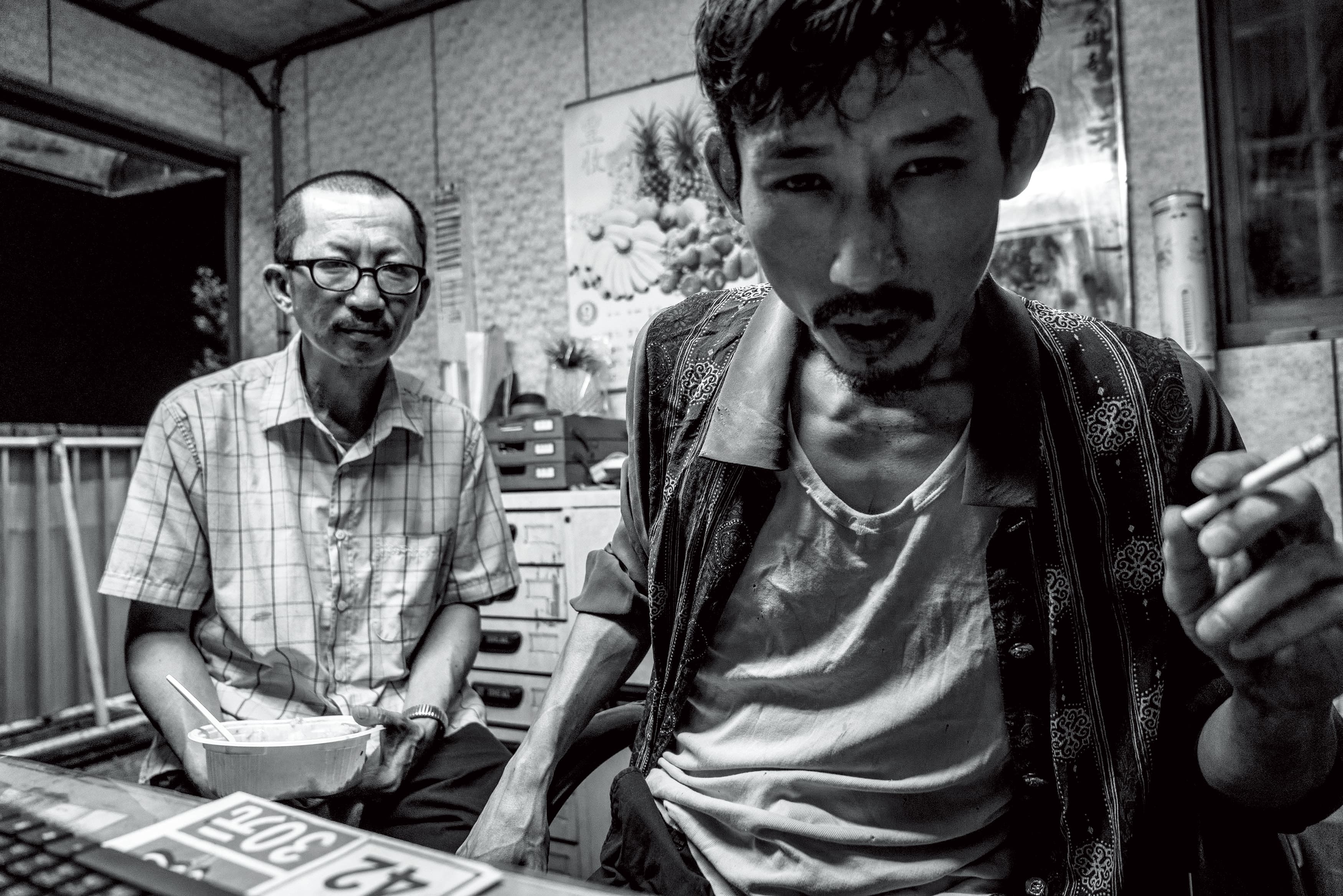 陳竹昇(右)與莊益增搭檔從短片《大佛》演到長片《大佛普拉斯》。 (甲上提供)