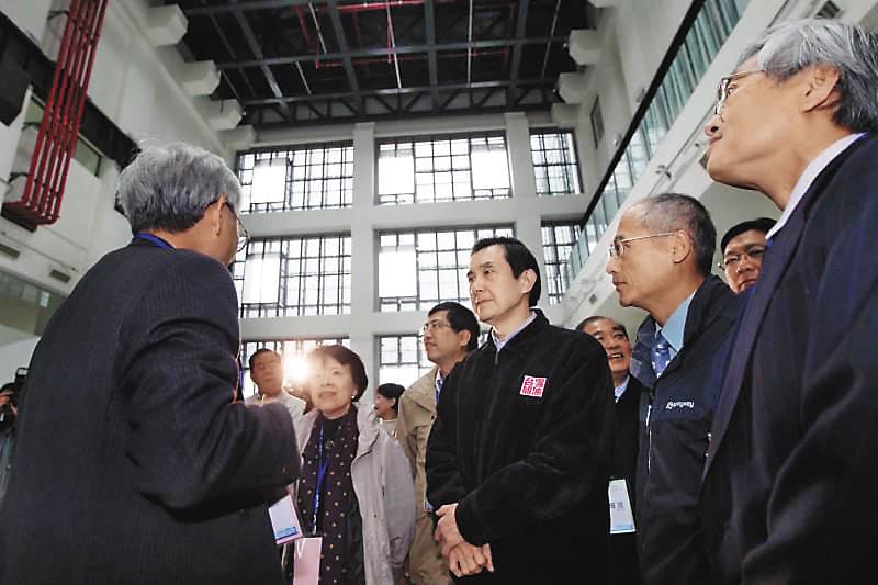 陳慶男取得獵雷艦標案後,資金出現缺口時,曾向時任總統馬英九辦公室求助,盼能取得資金渡過難關。(總統府提供)