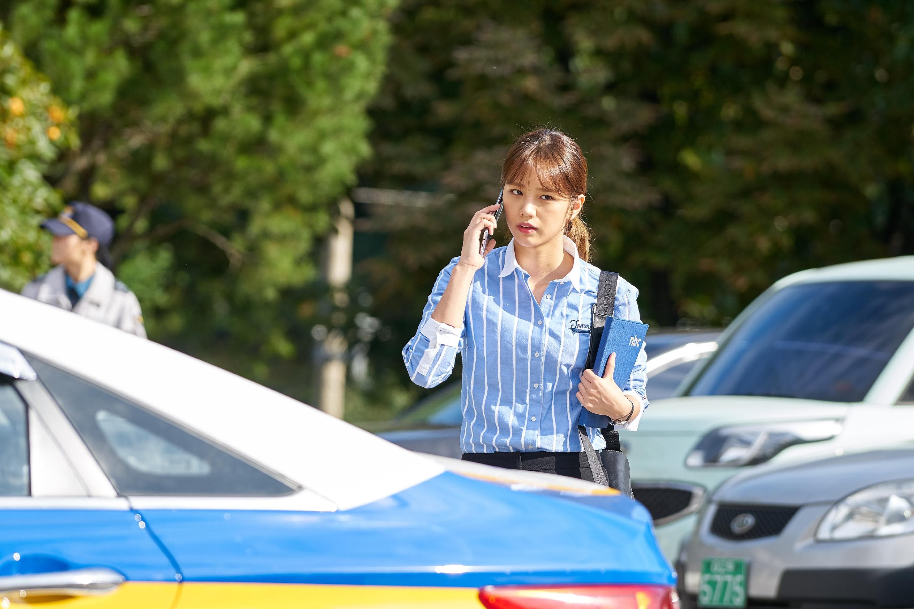 惠利在《Two Cops我的鬼神搭檔》中飾演潑辣愛惹事的女記者。(KKTV/龍華電視提供)