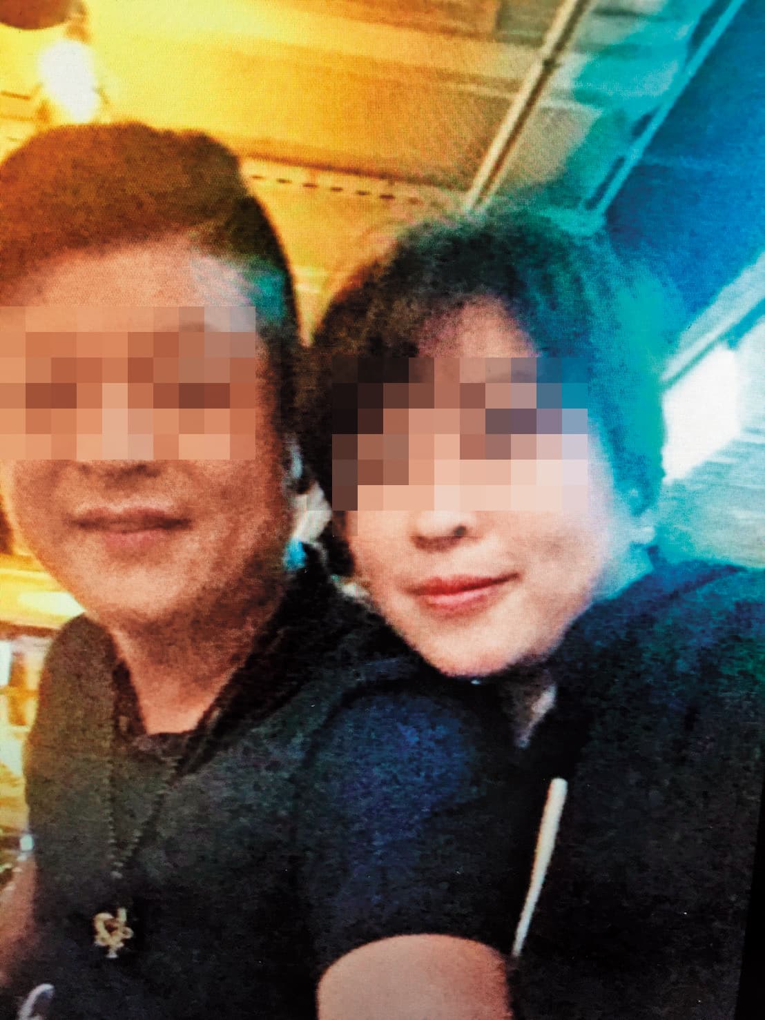 女老師(右)與前夫(左)原本感情不錯,2人經常在臉書放閃。(翻攝自臉書)