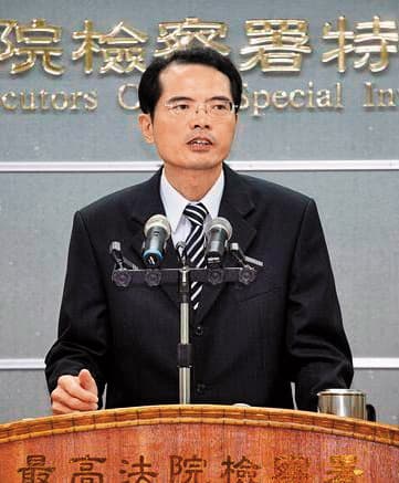 特偵組前發言人張進豐檢察官退休後,擔任土豪哥的律師,全力替他爭取交保及無罪。(翻攝進豐聯合法律事務所官網)