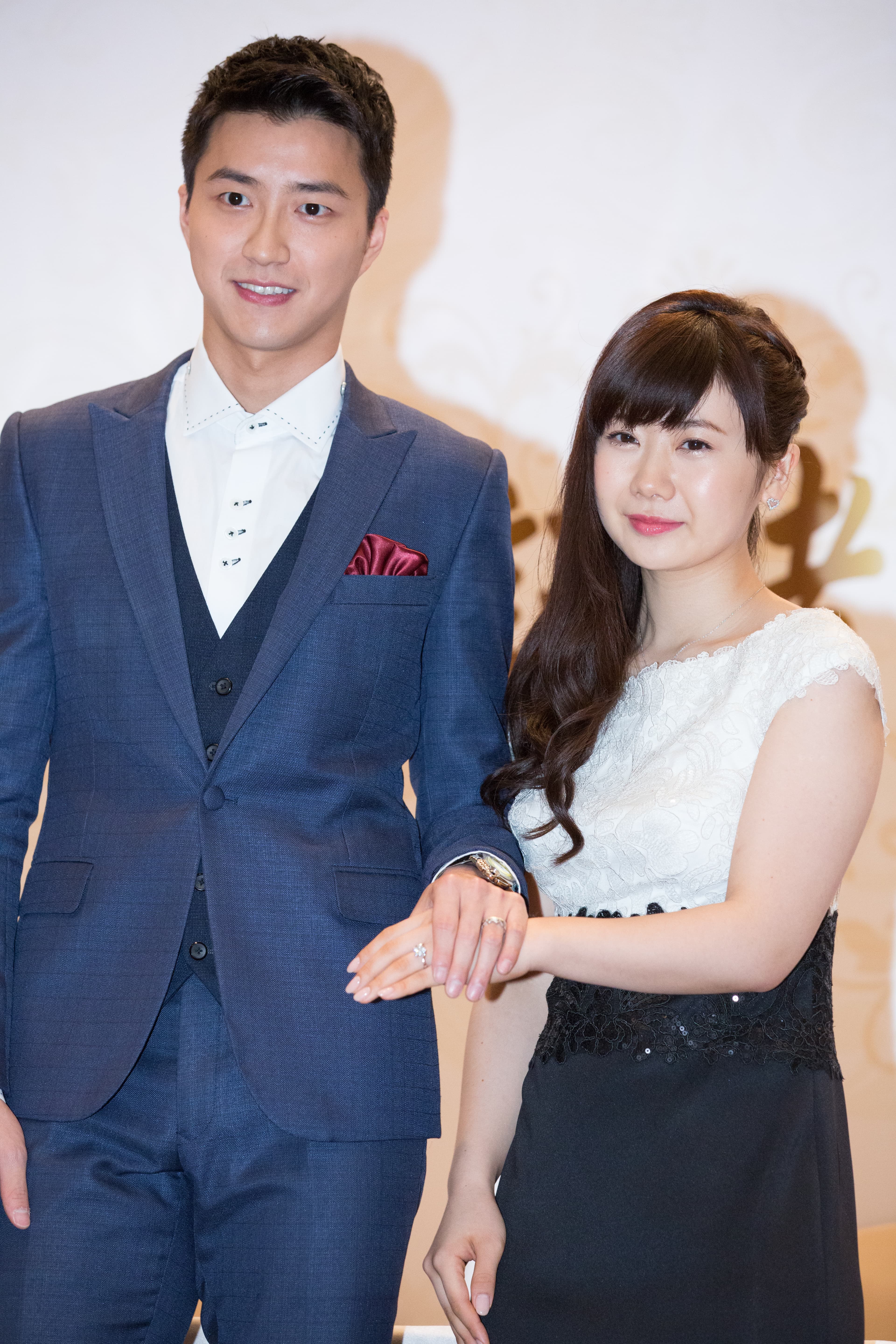 江宏傑娶回日本桌球天后福原愛,夫妻倆合體代言家電品牌與上實境秀,進帳驚人。