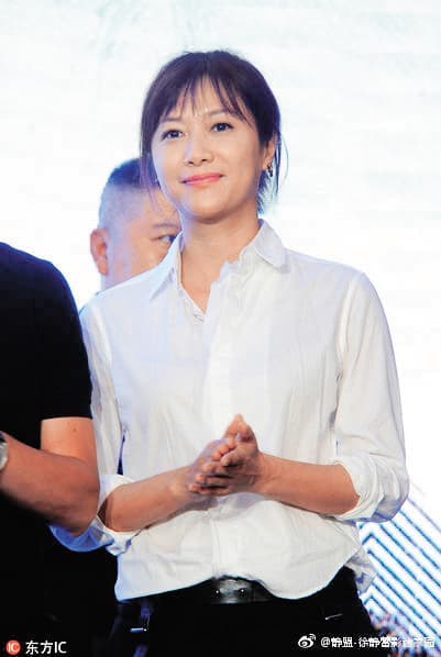 徐靜蕾與黃立行穩交7年多,對結婚「順其自然」。(翻攝自愛奇藝微博)
