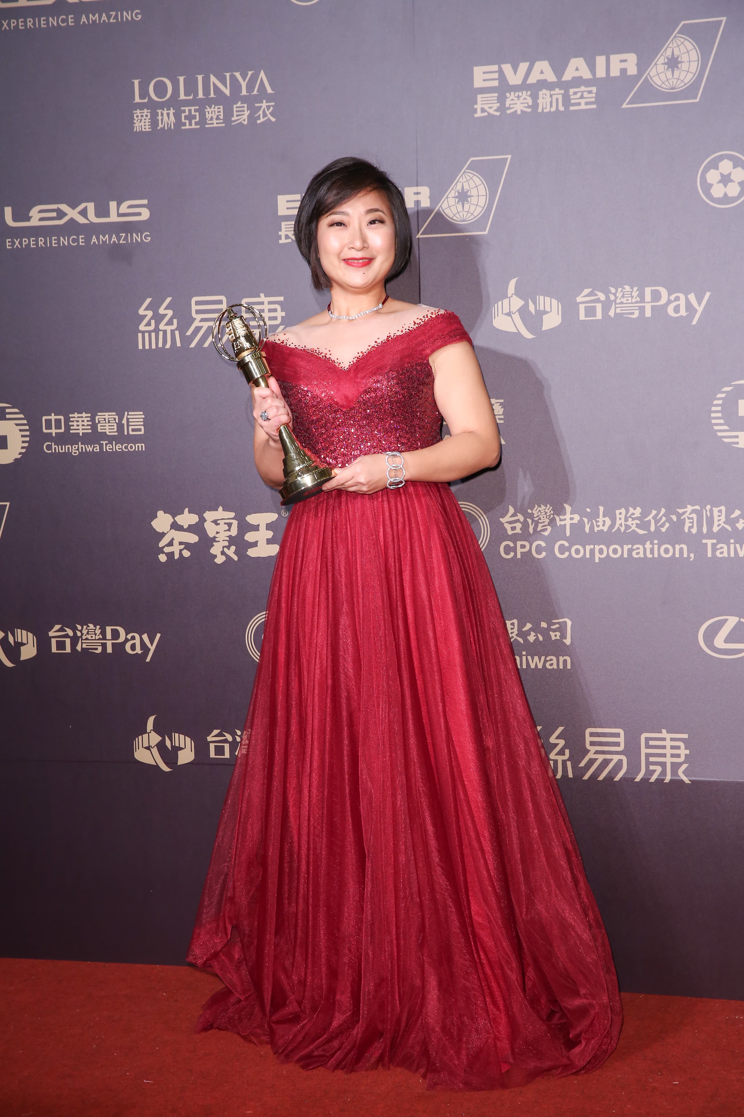 廖怡裬得獎要感謝母親,因為拍了《外鄉女》,與母親的距離也更接近。