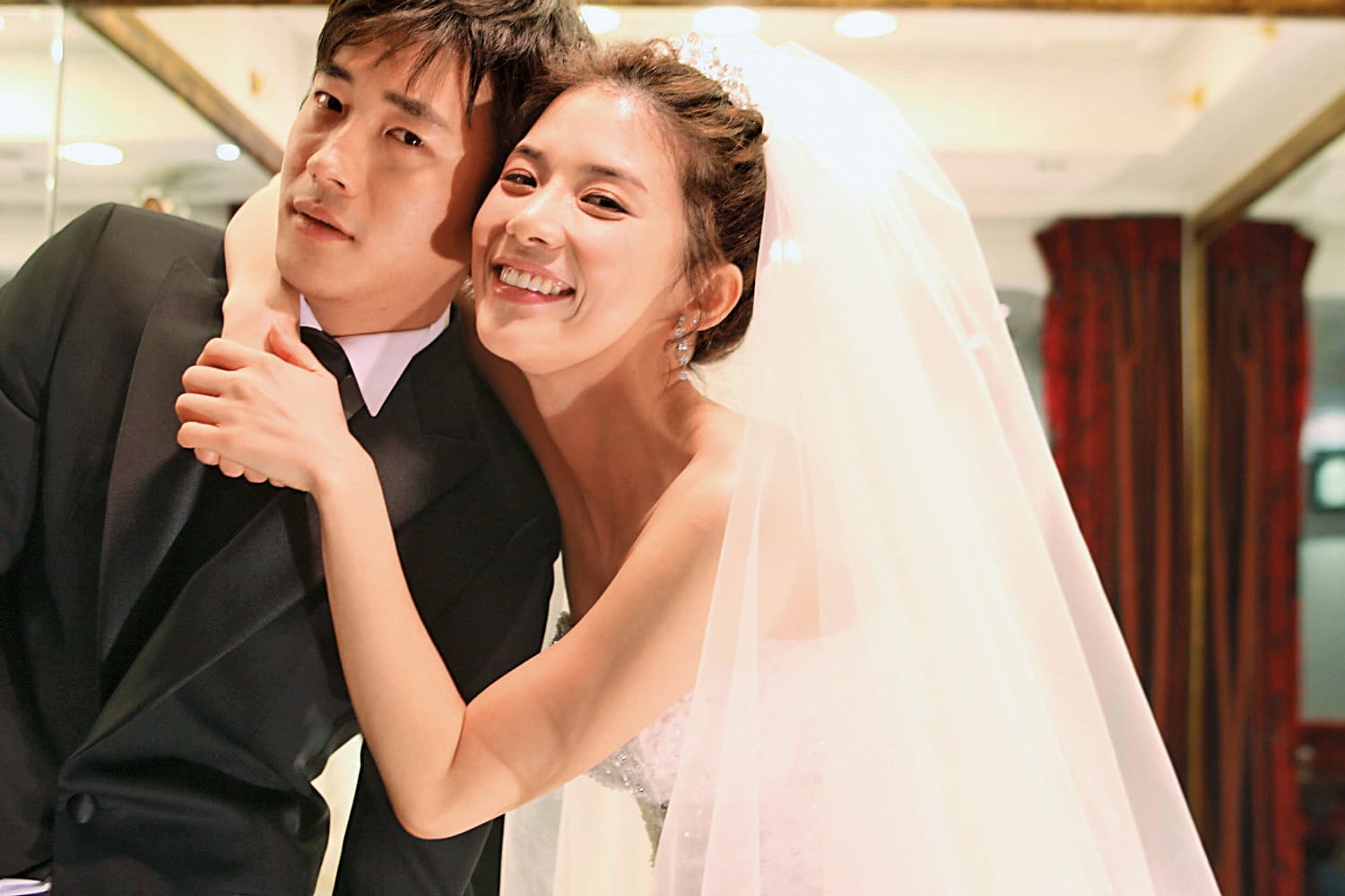 2009年韓片《最悲傷的故事》找來當紅演員權相佑(左)、李寶英主演。(翻攝自Daum網站)