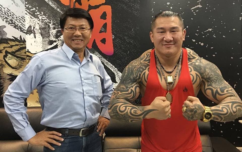 謝龍介的台語俗諺,加上館長國罵連珠砲,讓網友看得樂不思蜀要求加時。(翻攝自謝龍介FB)