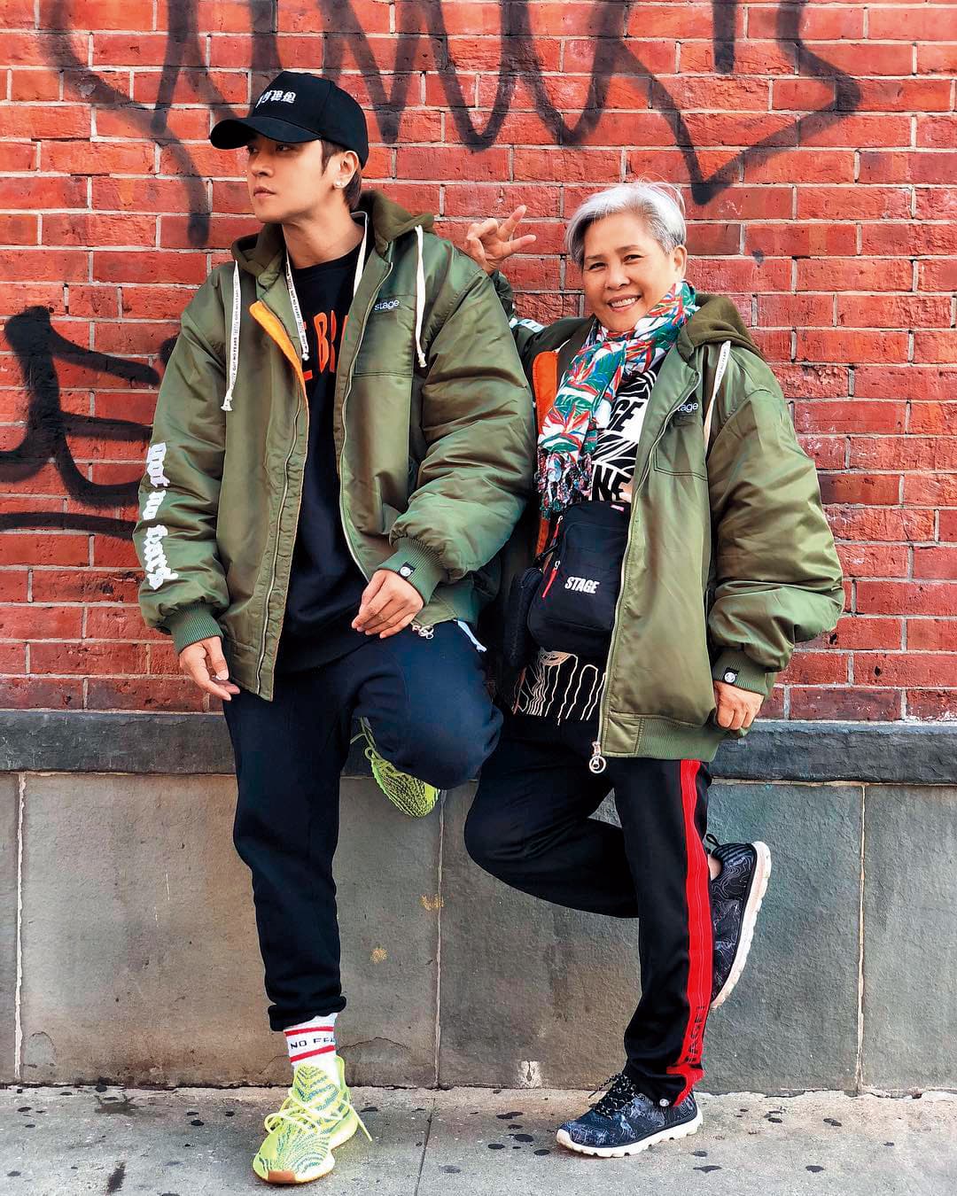 羅媽媽(右)與小豬感情好,對於準媳婦周揚青也相當滿意。(翻攝自羅志祥IG)