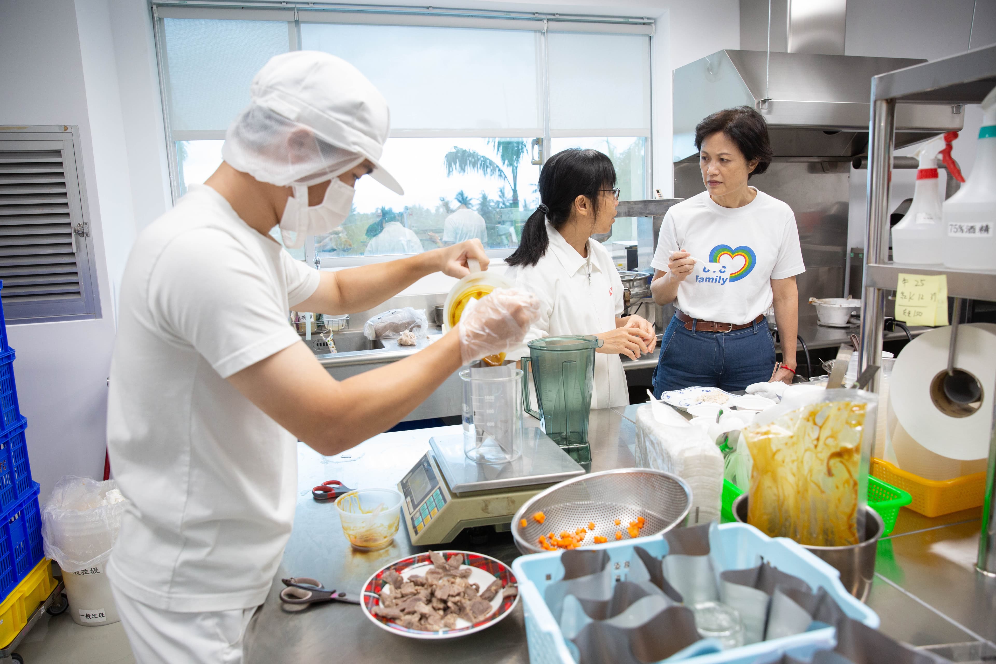 在日本技術授權指導之下,生產咖哩調理食品也是聯夏的強項。