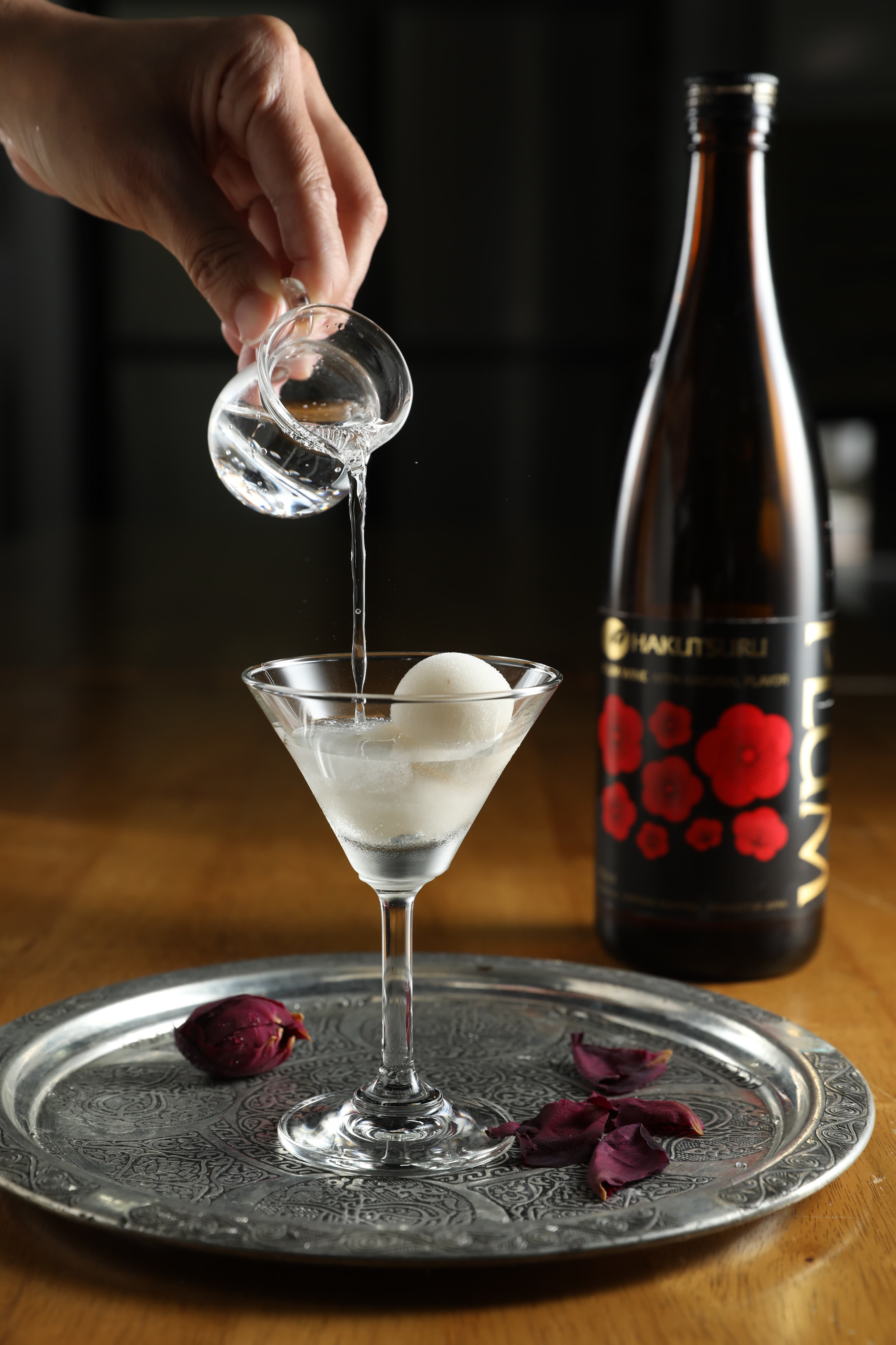 加了日本梅酒的「小梅果」吃得到台灣梅肉,淡雅微酸。(120元/杯)