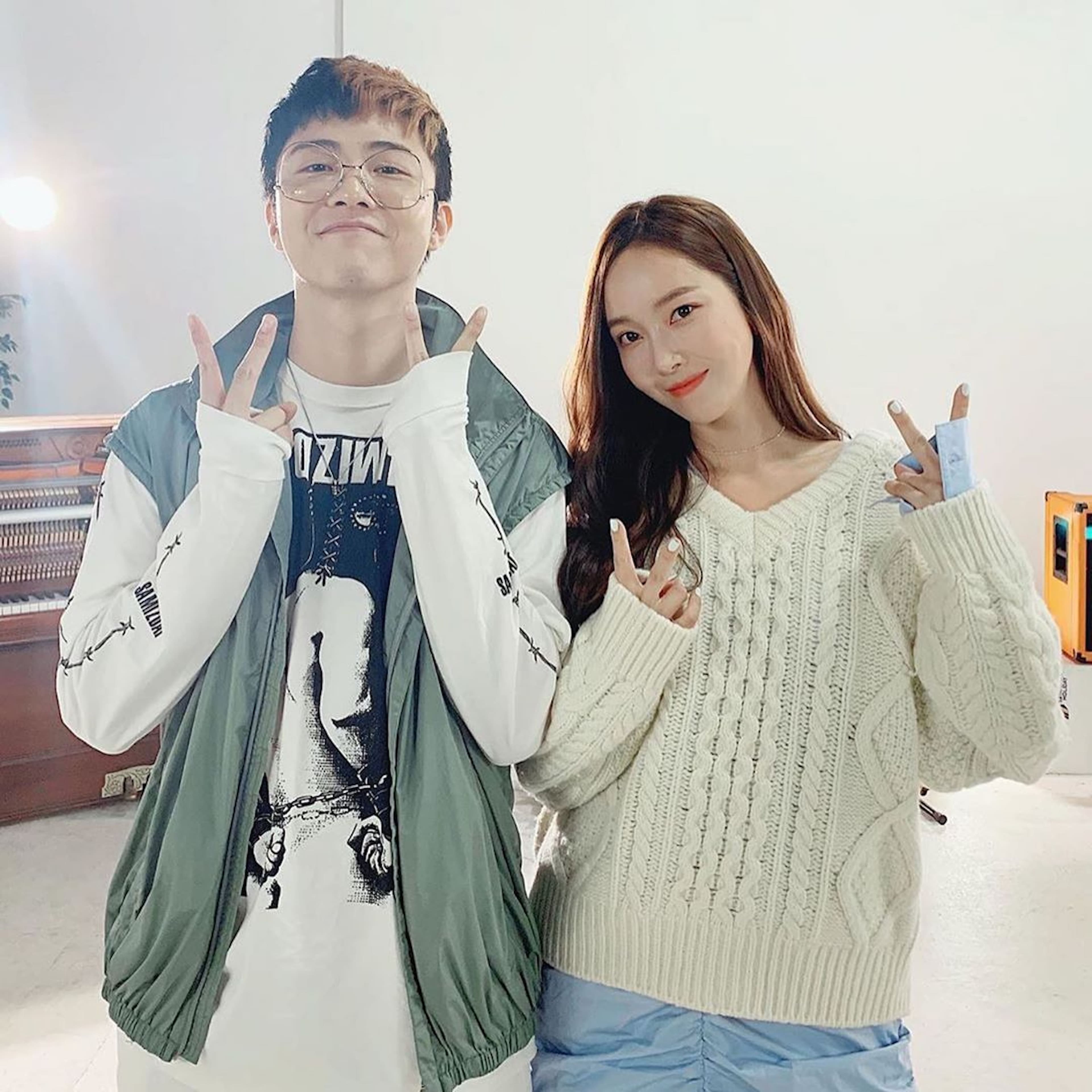 Jessica配戴Lume金錬條項鍊。NT$19,600(MINOSHIN提供)