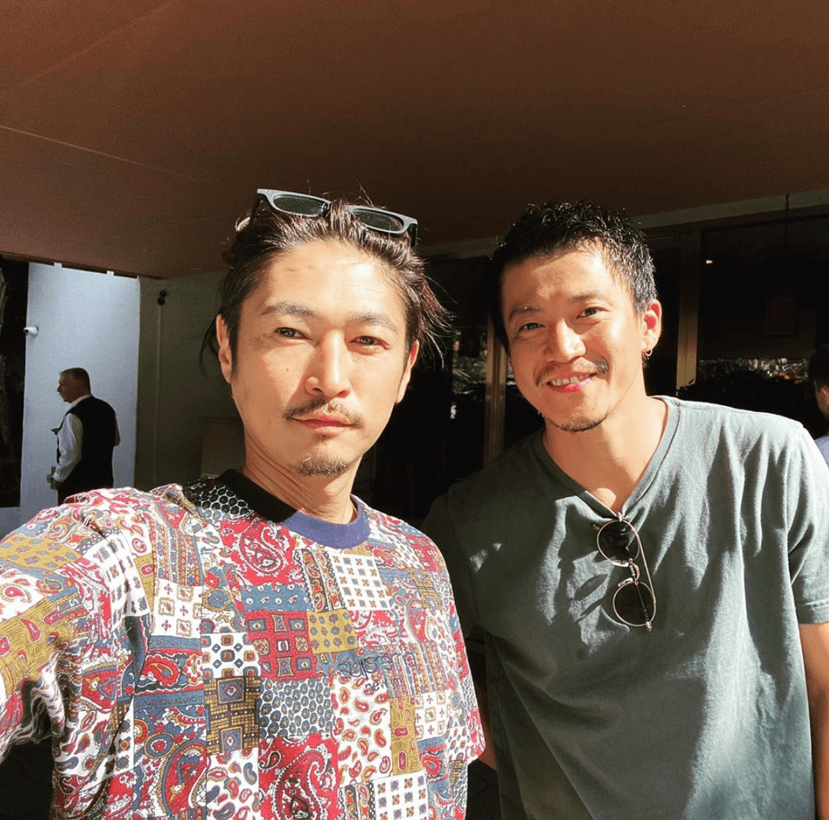 小栗旬和窪塚洋介是交情多年的好友,也曾經在多部戲劇交手。(翻攝IG)