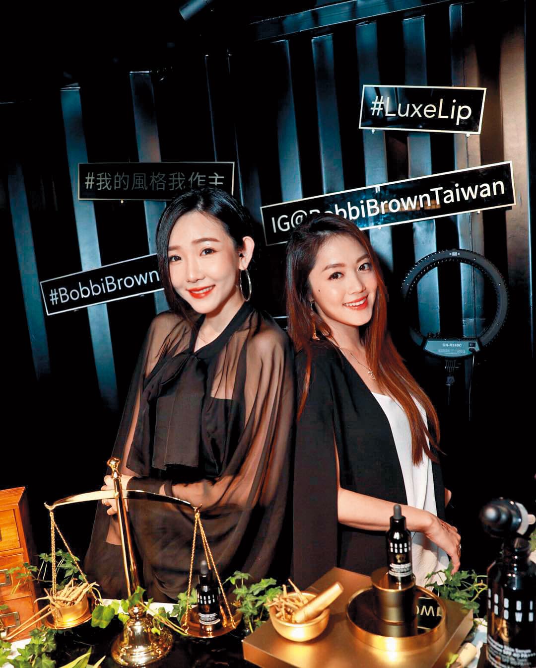 之前林千又(右)與許允樂(左)一同出席時尚活動,兩女的共通點就是都跟趙元同傳過曖昧。(翻攝自林千又IG)