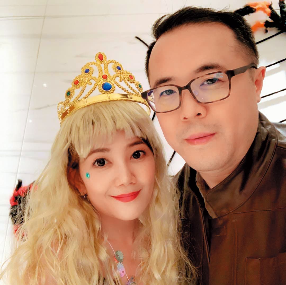 趙元同(右)曾把梁靜茹當公主捧在手心疼,可惜隨著男方劈腿出軌,2人感情不再。(翻攝自梁靜茹IG)