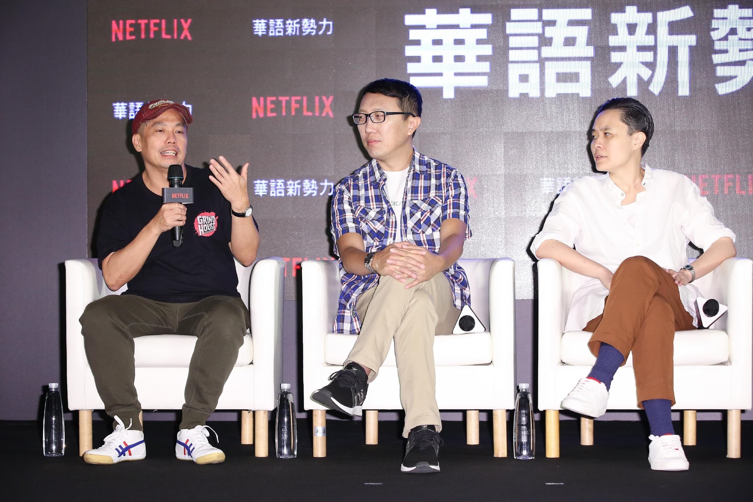 何宇恆(左起)與吳子雲、陳映蓉出席Netflix記者會時,分享馬來西亞影視產業現正面臨的挑戰。