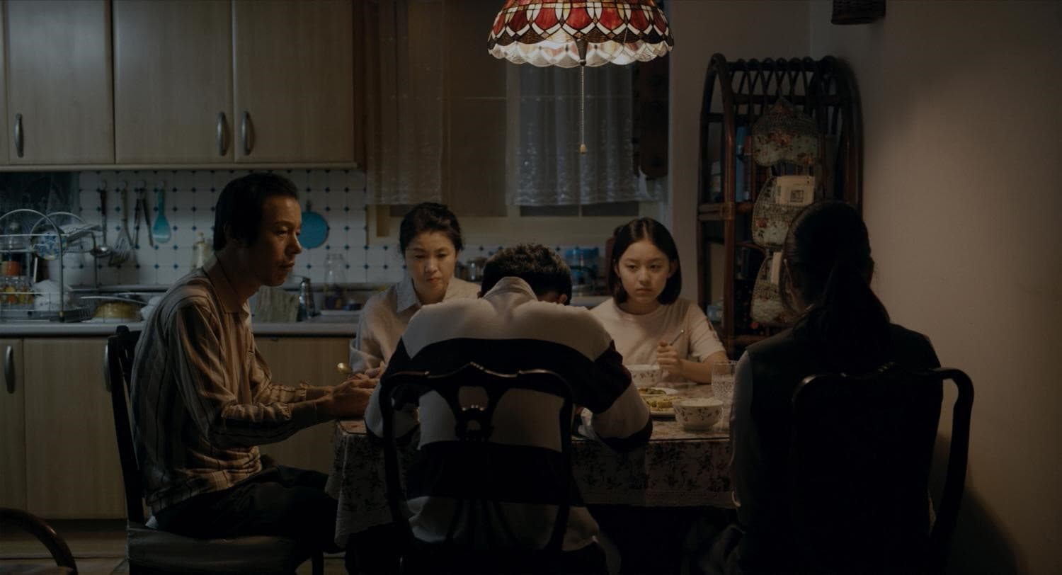 《我們與愛的距離》名列韓國知名電影雜誌《CINE21》2019年「韓國電影BEST 10」第二名,僅次於《寄生上流》。(車庫娛樂提供)