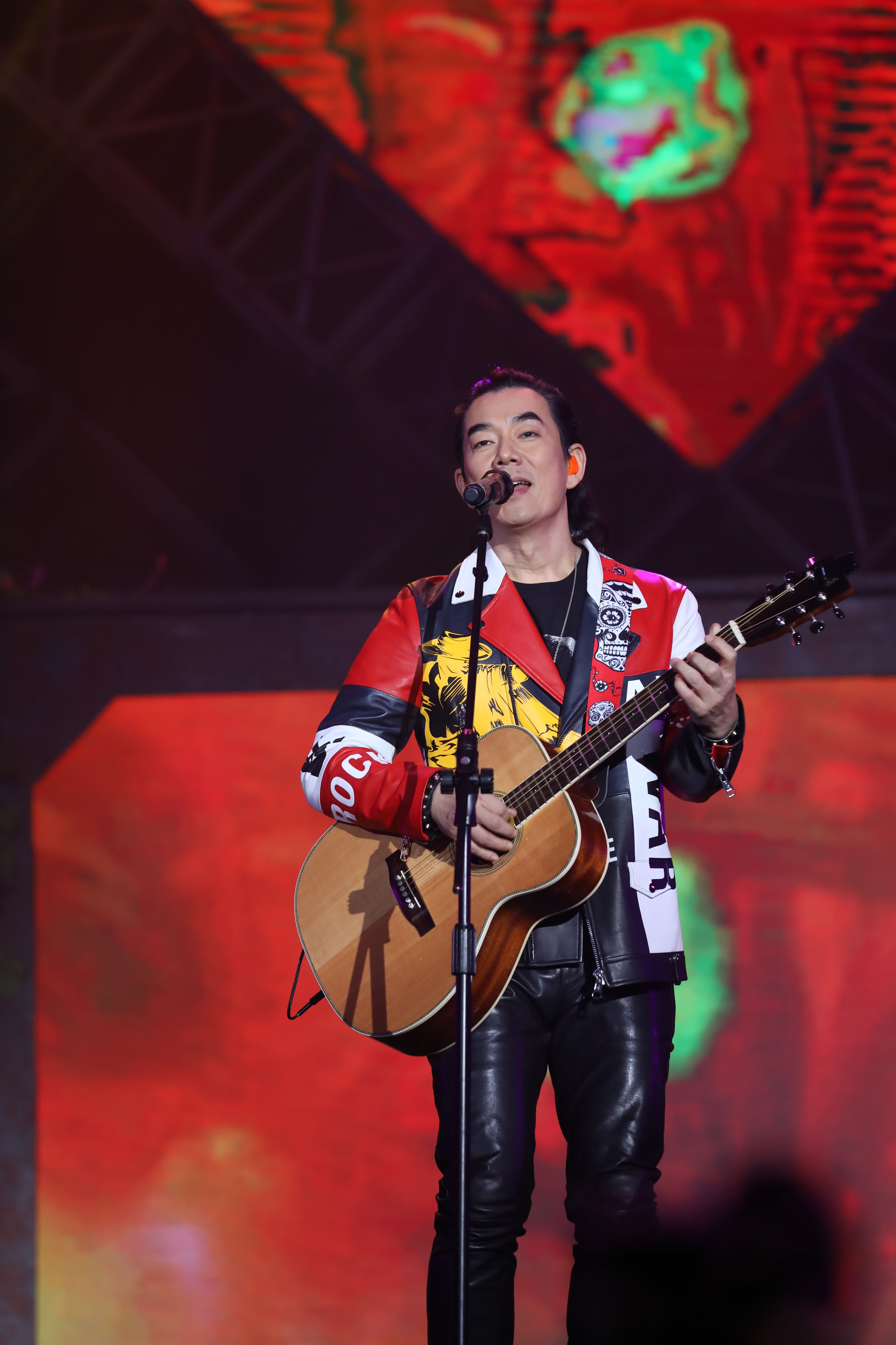 任賢齊跨年夜在大陸武漢舉辦《齊跡》巡演。(寰亞唱片提供提供)