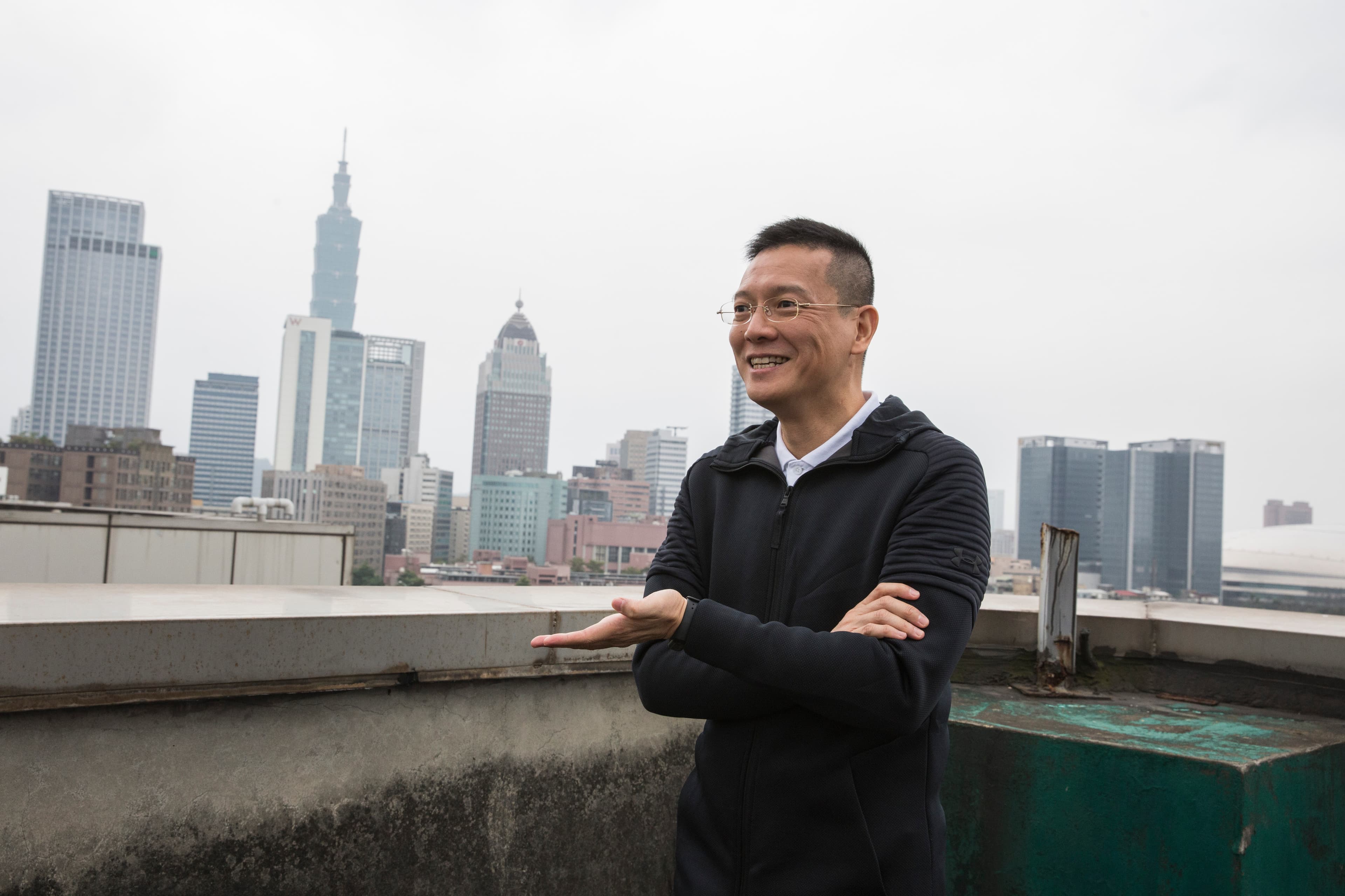 孫大千笑說因為不花大錢做競選宣傳品,常被人問說到底有沒有要選。