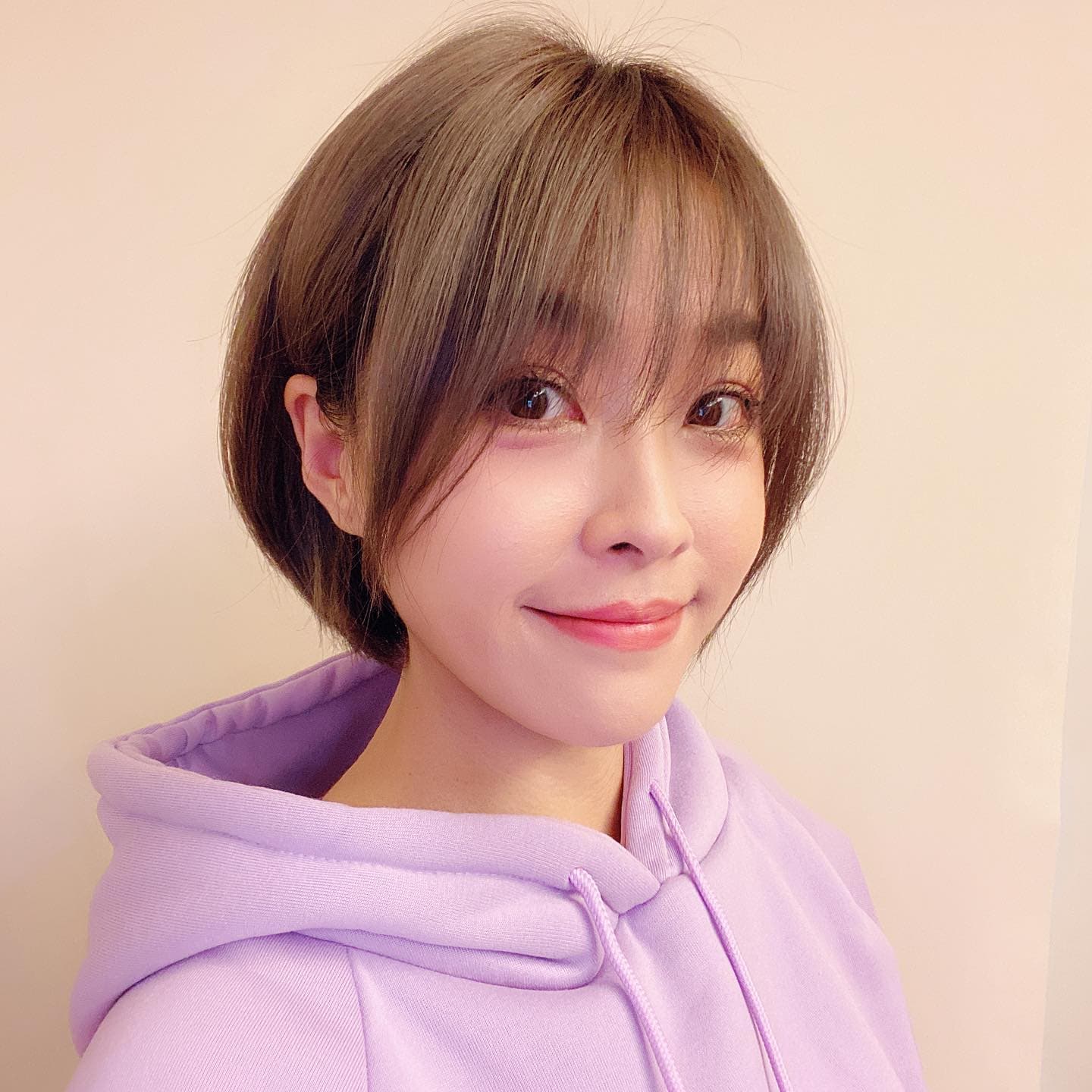 小嫻因天生沒子宮無法懷孕,導致和何守正的婚姻失敗收場。(翻攝小嫻臉書)