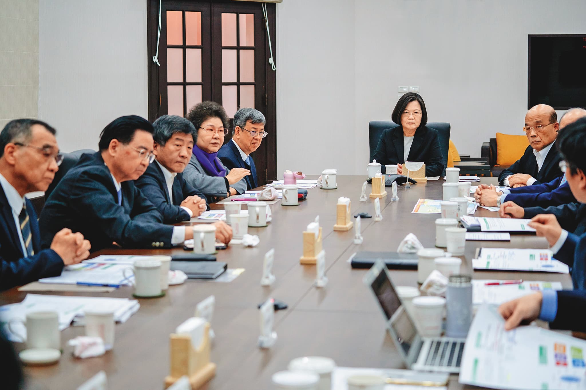 1月21日台灣出現首例武漢肺炎確診病例,總統蔡英文隔天就舉行國安高層會議,對可能疫情嚴陣以待。(總統府提供)