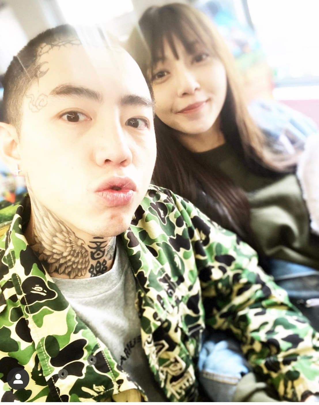 外界雖狂轟謝和弦與莉婭的不倫戀,但兩人完全不甩。(翻攝自謝和弦IG)