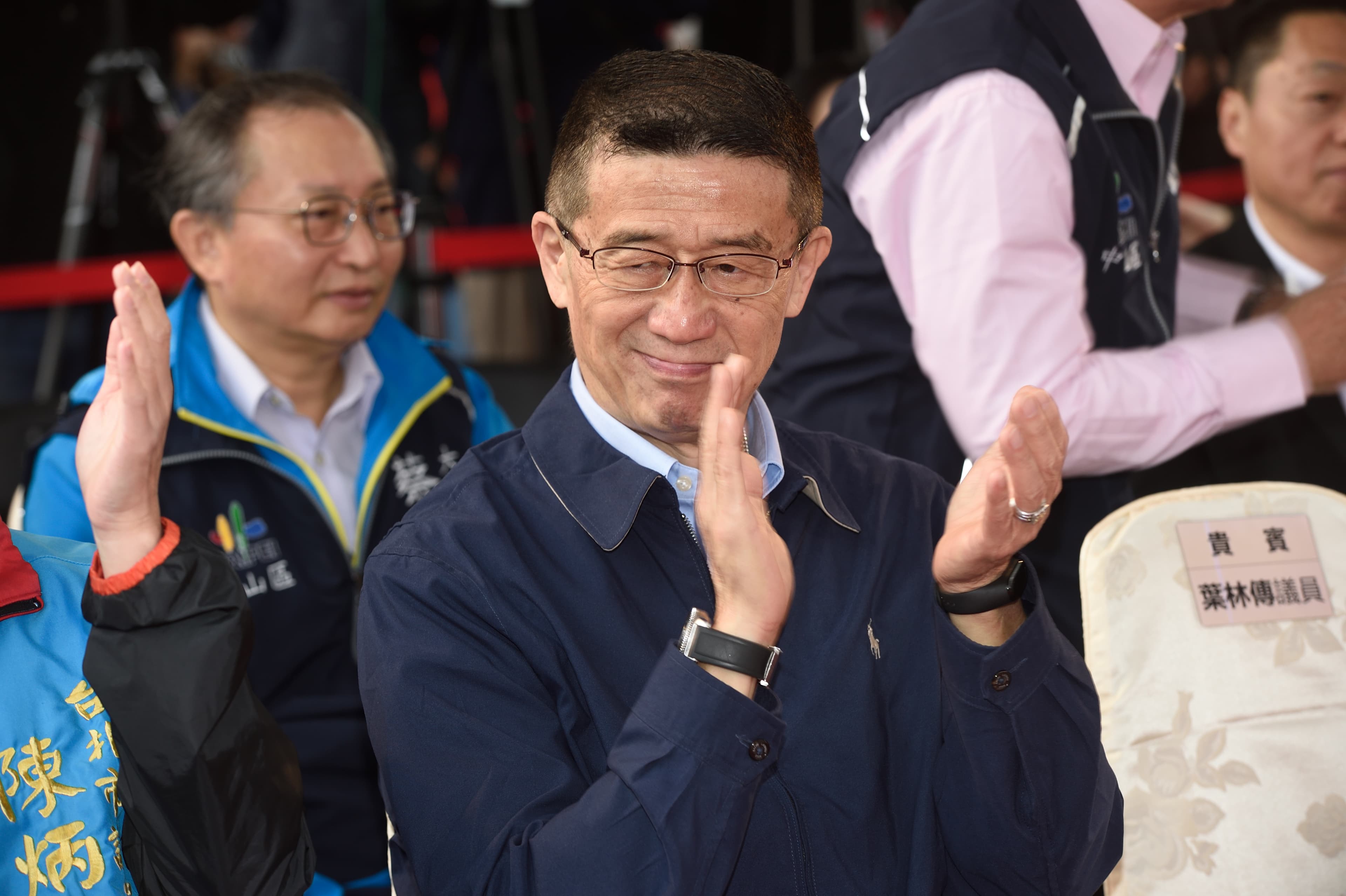 台北市資深議員王浩出身媒體,曾當過主播。