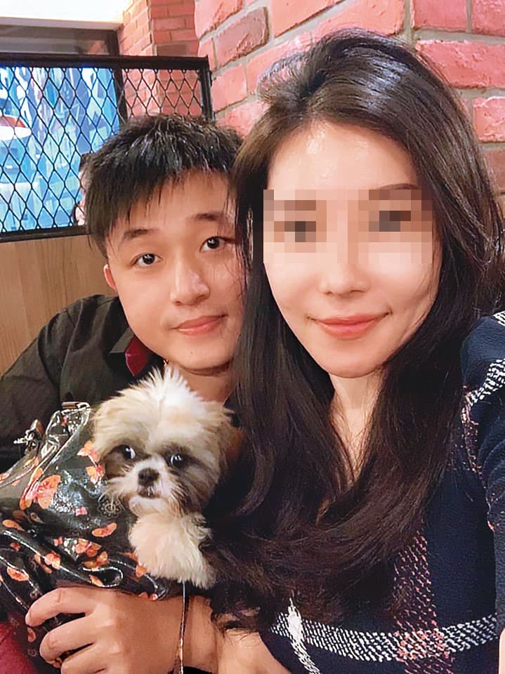 亞欣醫美診所負責人謝秉峻(左)和妻子(右)鬧離婚,被妻子指控侵占公司總營收近2億元。(翻攝臉書)