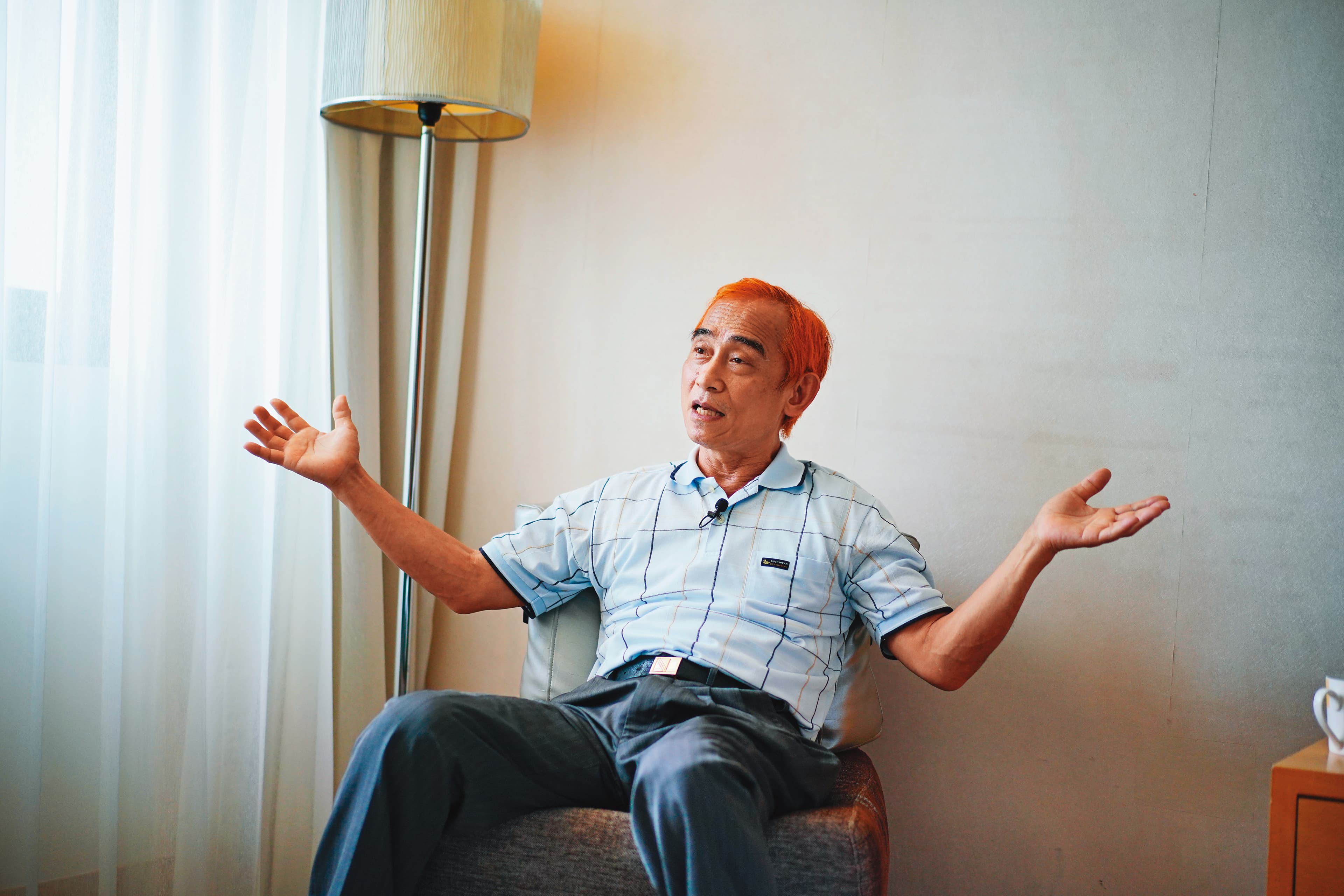 身為局外人的莊訓貴,清楚的點出華興的本質,他說:「他就像我們做社會運動,給你集體催眠;也像『sakura』,要信徒分享經驗,有人感動到落淚,這就是直銷的做法。」