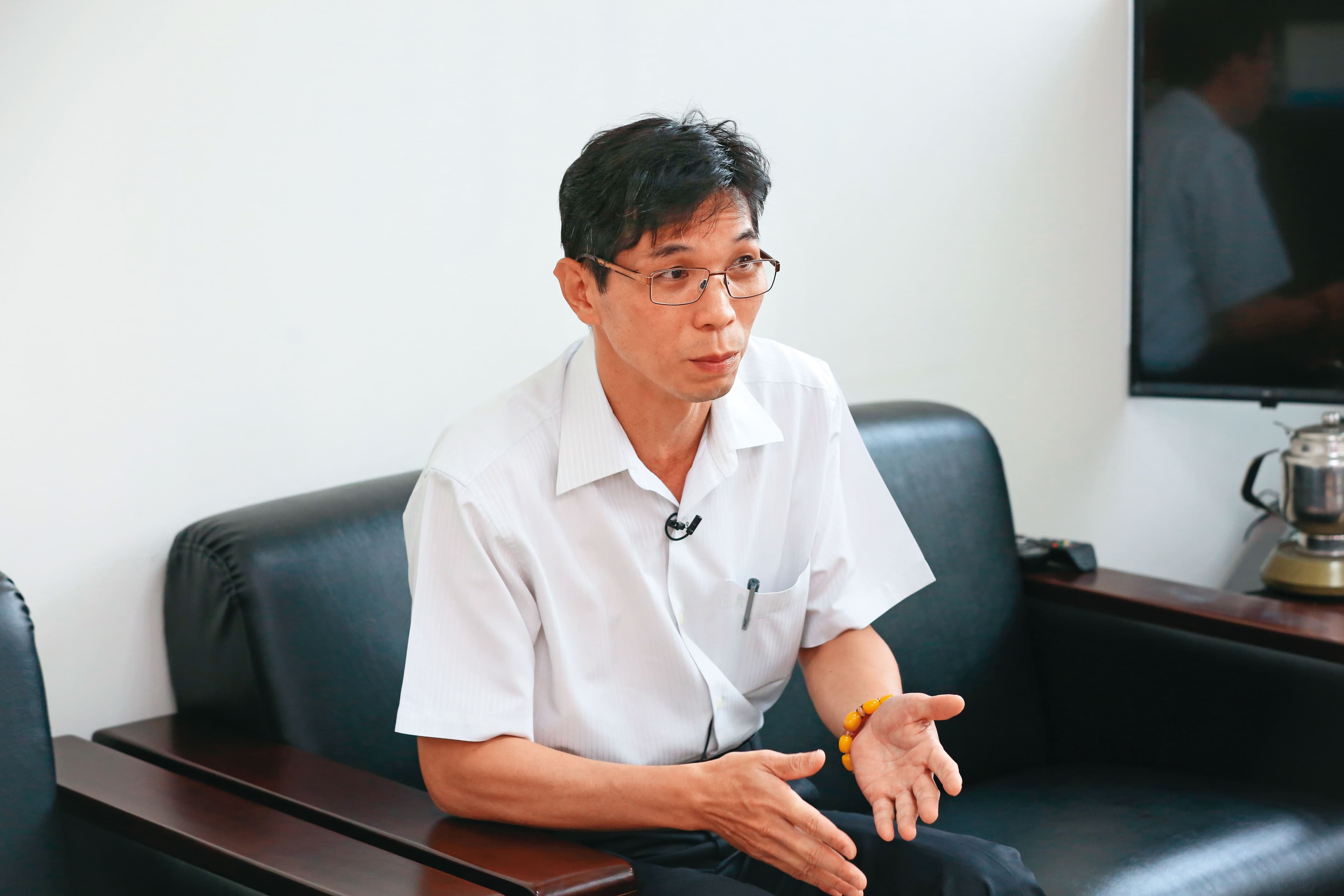 法醫研究所祕書室主任曾信棟(圖)說,大量遺骸、檢體已在去年超渡、火化。