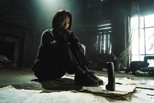 朴信惠主演電影《聲命線索》受疫情影響,上映排程從今年初順延,至今尚未上映。(網路圖片)