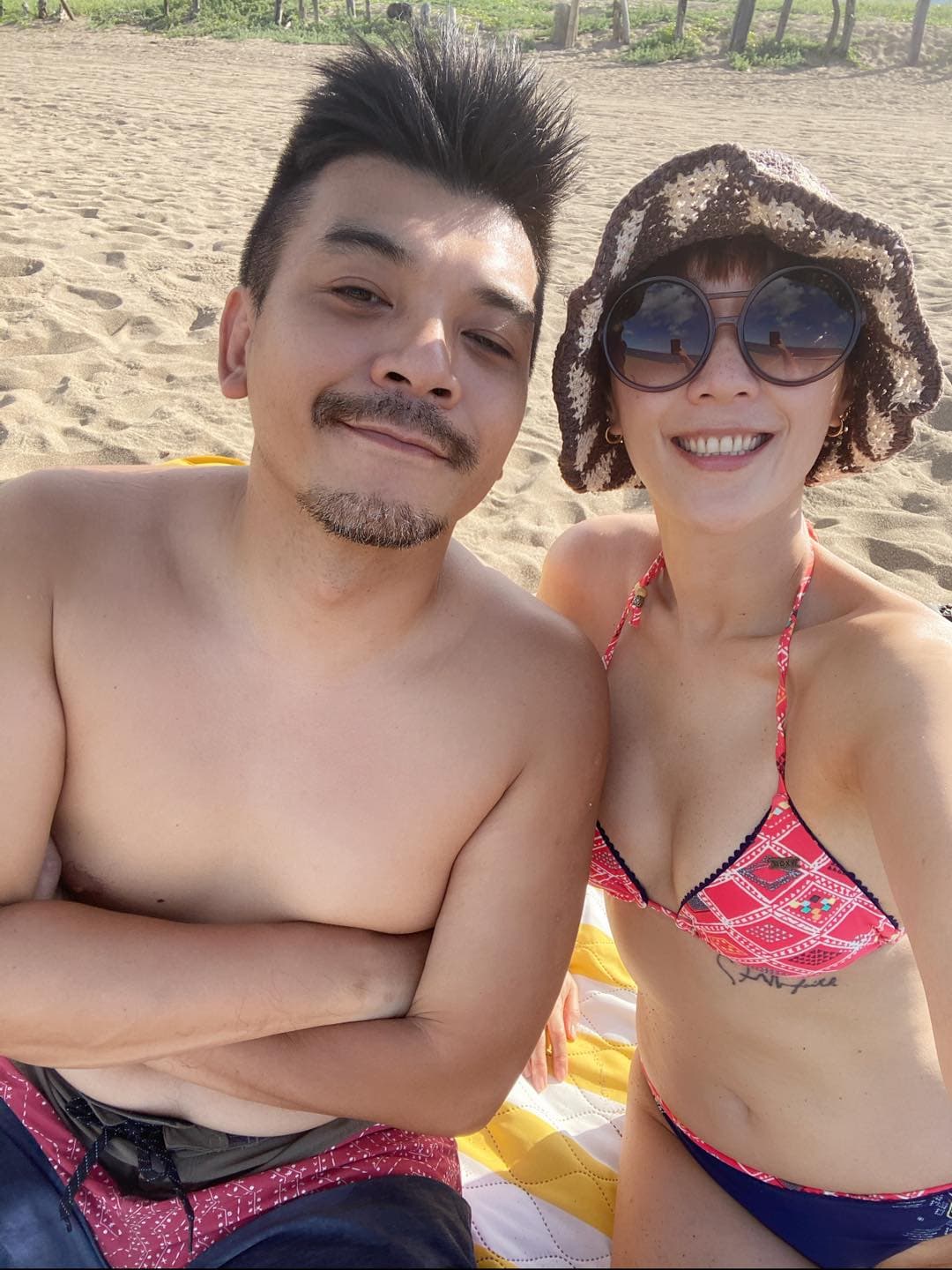 Gigi林如琦與老公史常出國旅遊享樂,婚姻看似幸福,沒想到Gigi上節目抱怨兩人財務上走AA制。(翻攝自Gigi林如琦臉書)