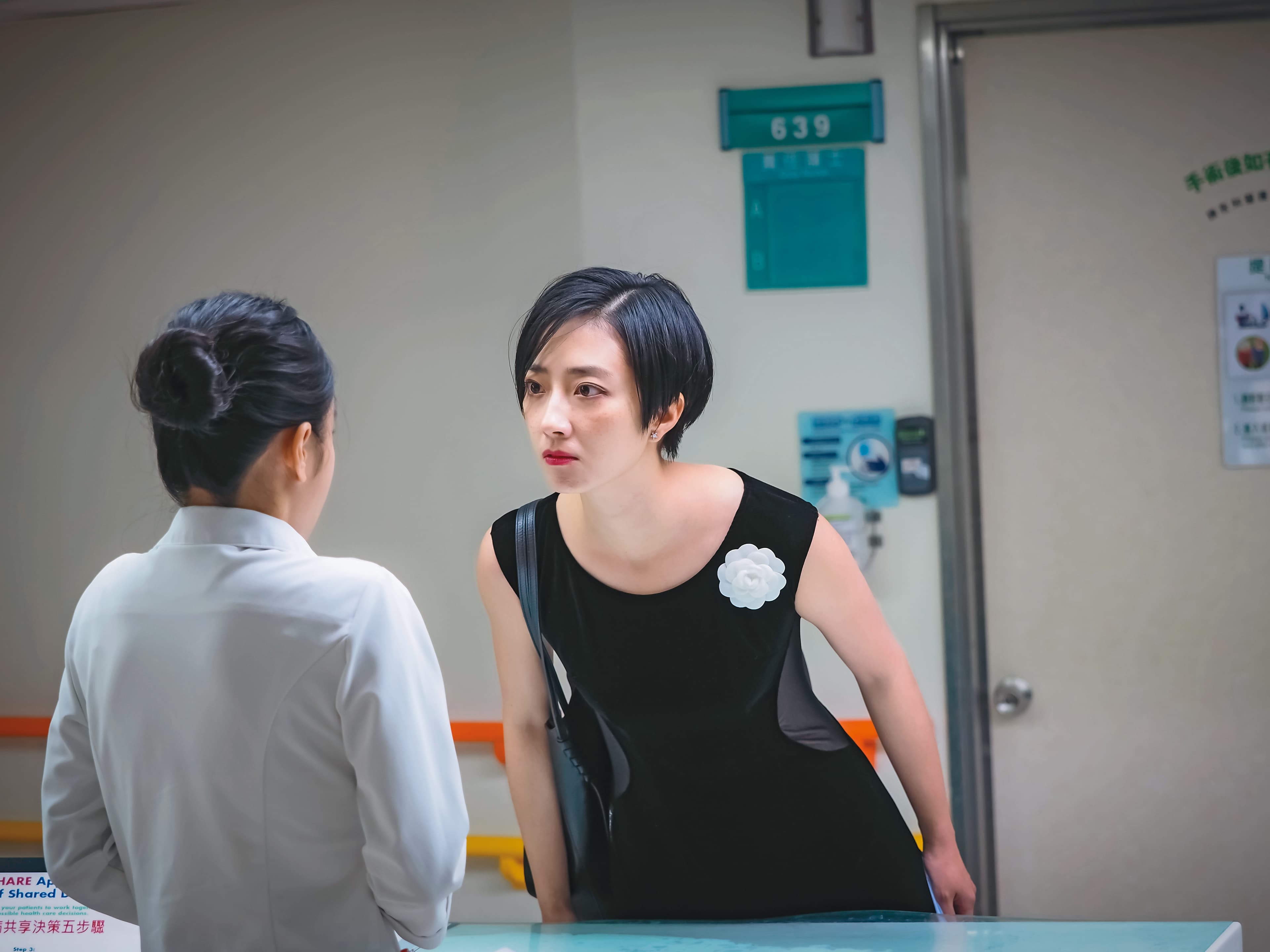 形象甜美的桂綸鎂搖身一變為悍婦,也因此四度入圍金馬獎最佳女主角。(甲上提供)
