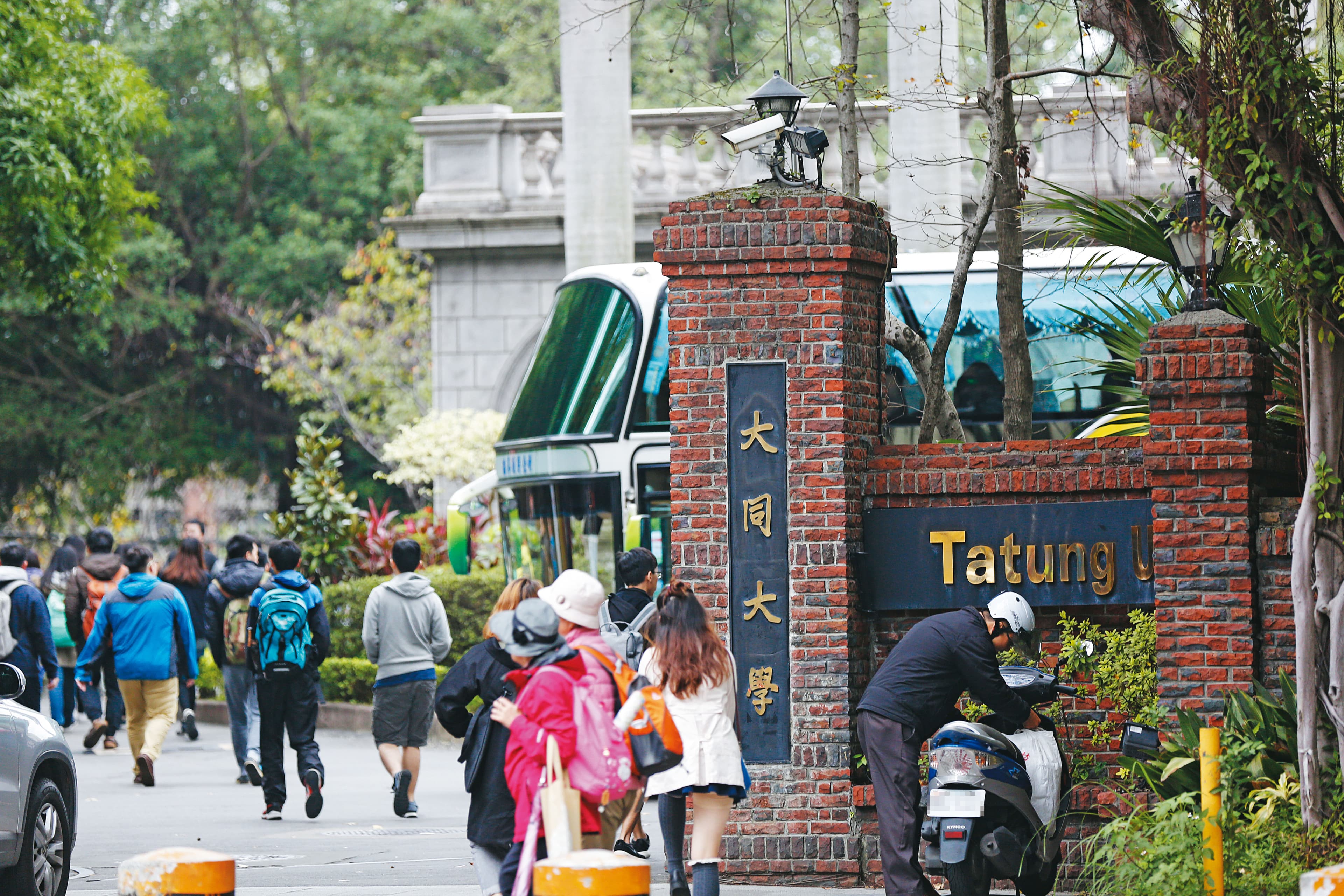 同變天後,林郭文艷一度無處可去,只能待在大同大學內。