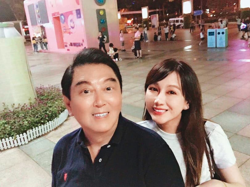 高國華(左)爆出新戀情後,才坦承被陳子璇(右)要求離婚。(翻攝自陳子璇臉書)