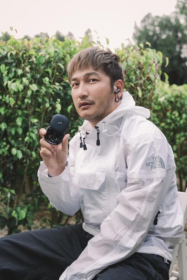 KID與許維恩交往5年後分手,至今仍是好朋友。(翻攝自KID臉書)