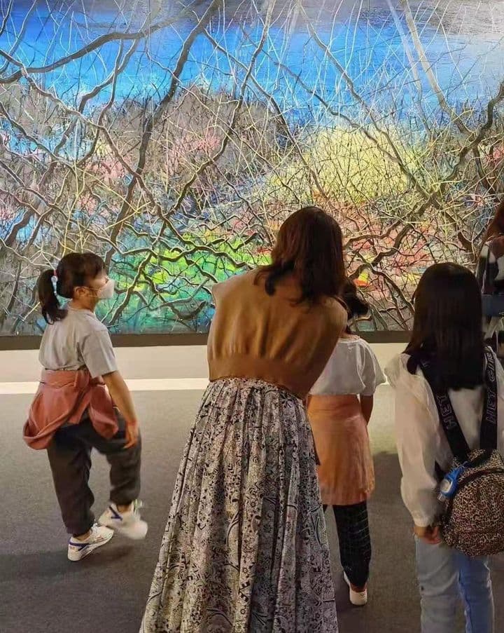 黎姿對於三個女兒的培養費盡心思。(翻攝自黎姿臉書)