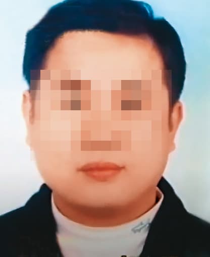當年綁架黃姓富商的主謀,竟然是當地派出所的張姓員警(圖)。(翻攝畫面)