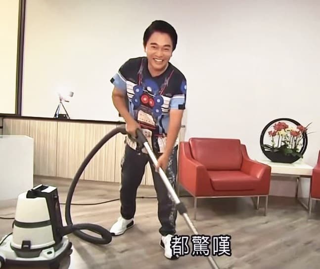 吳宗憲投資的「德國海豚」吸塵器日前爆發要求客服中心員工放無薪假,傳出裁員消息。(翻攝自三立新聞網YouTube)