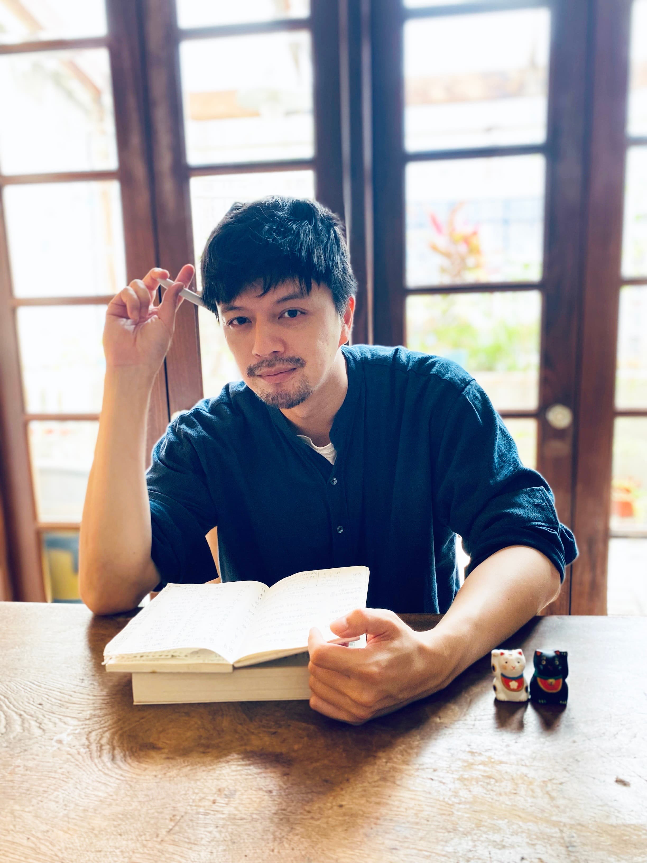 江常輝當演員前是英文老師,講英語自然難不倒他。(傳影互動)